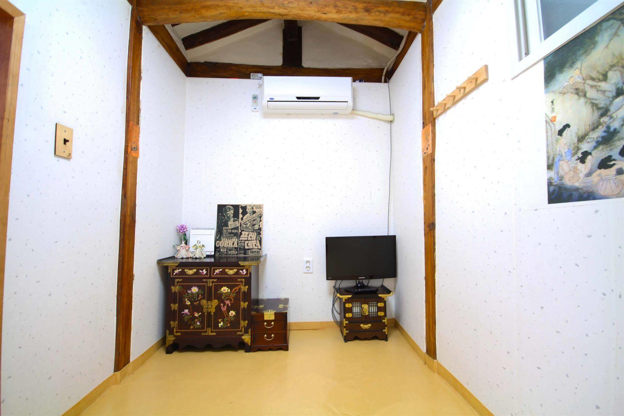Rumah tetamu Ohbok Seoul