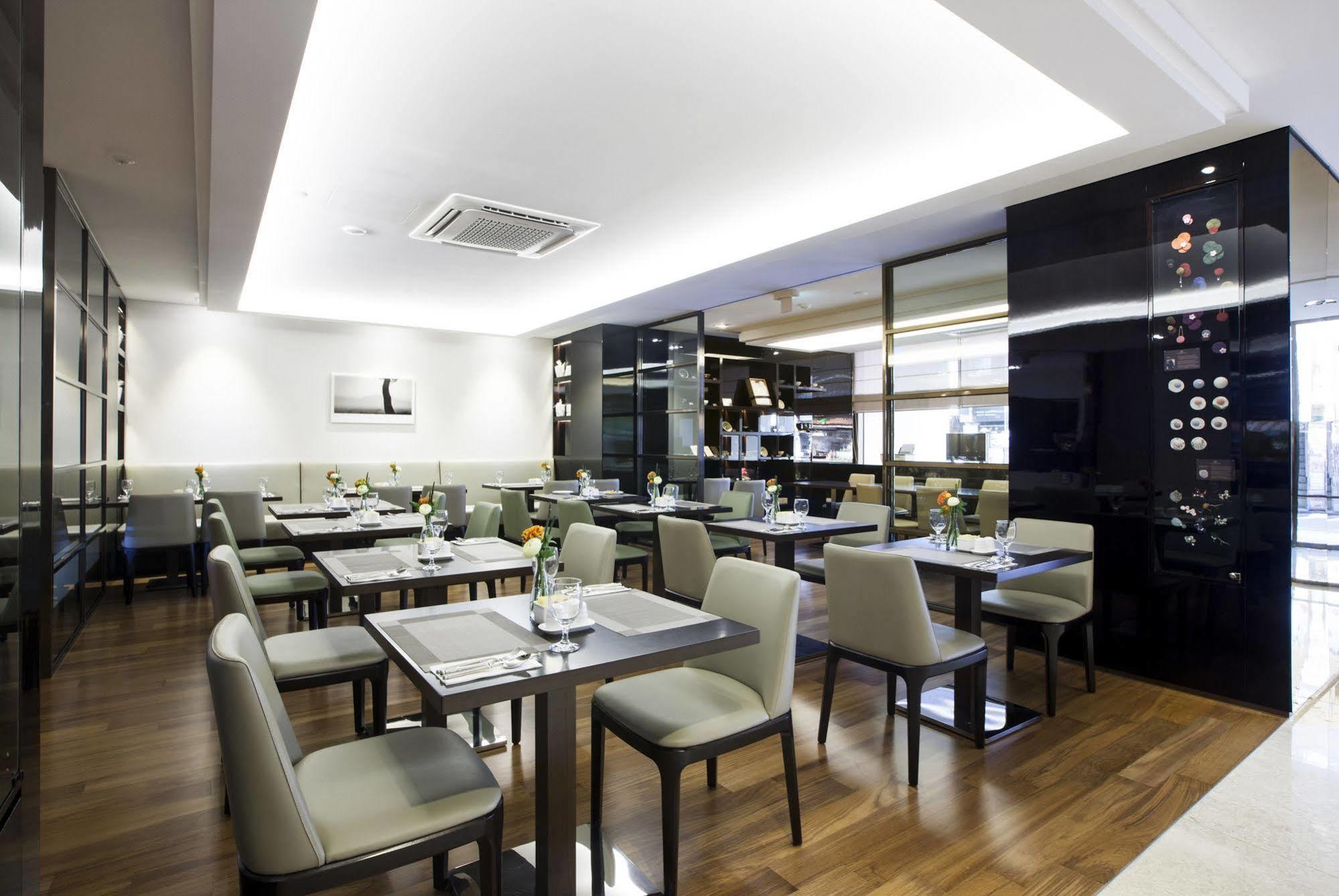 The Grand Myeongdong Hotel 3*