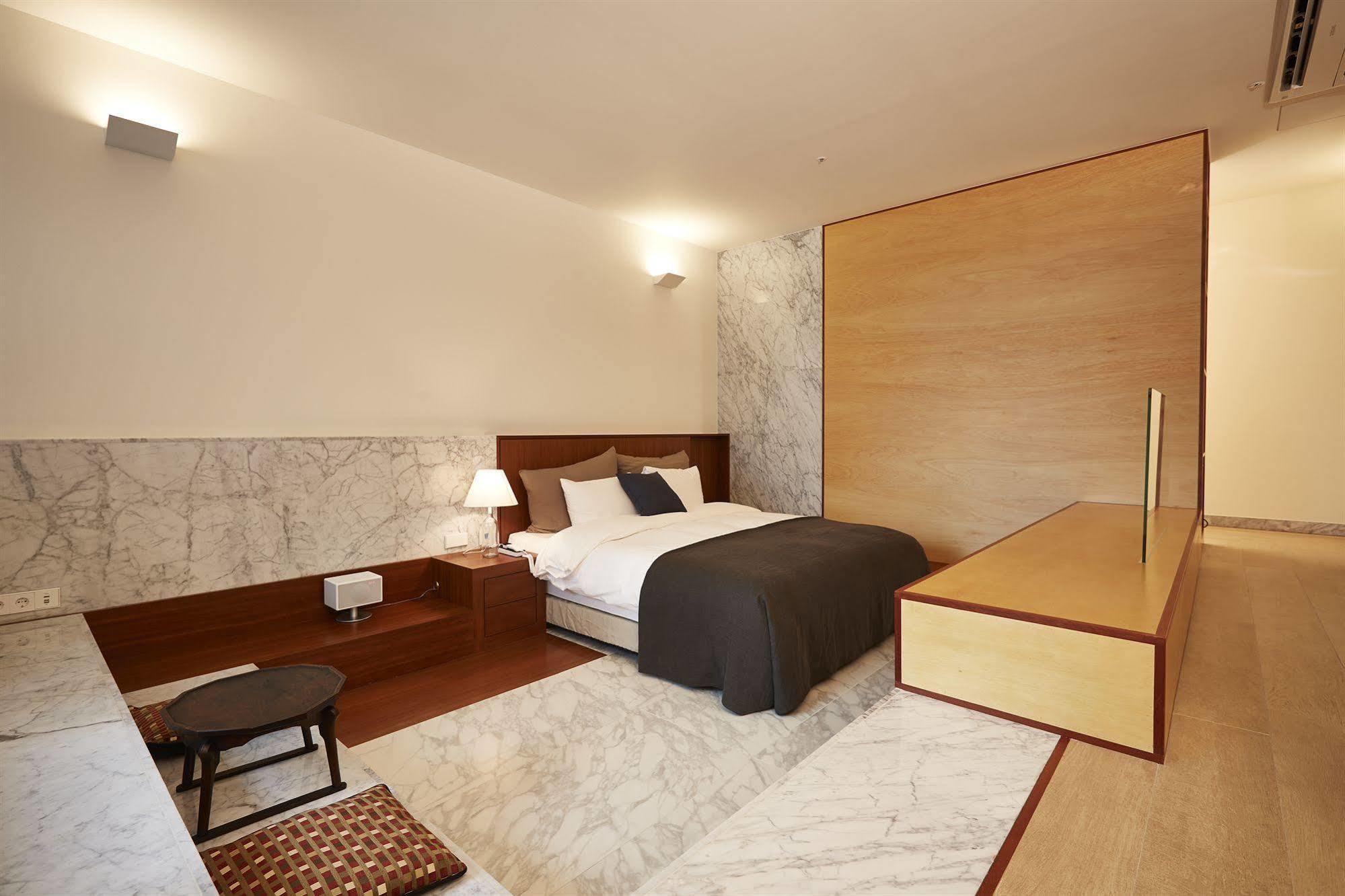 Hotel Snow