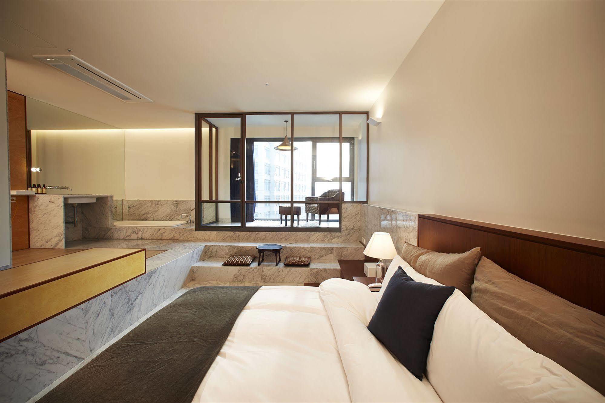 Snow Hotel Seoul