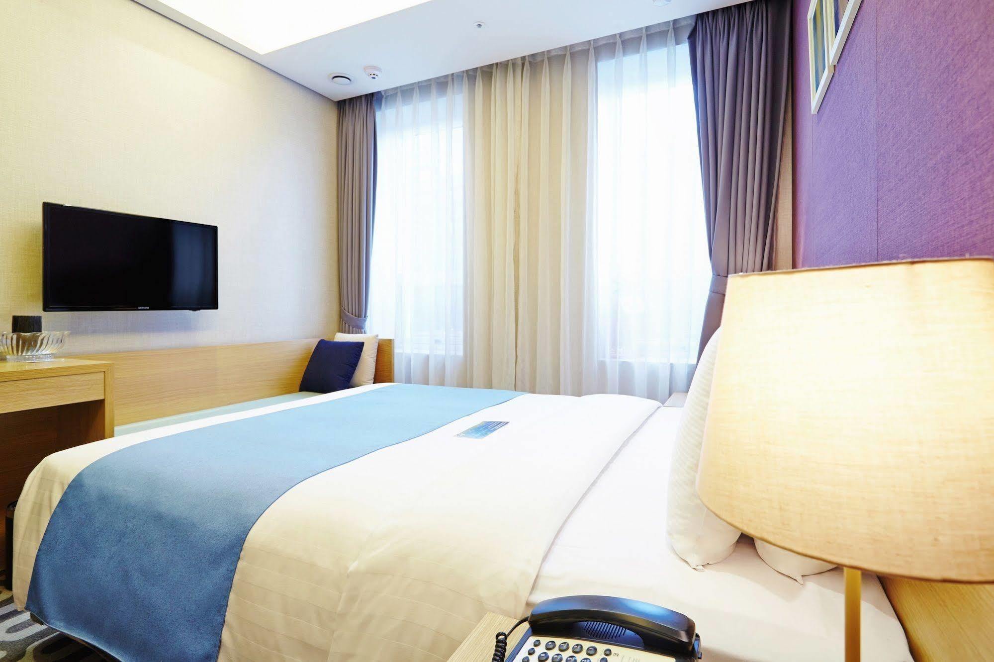 Days By Wyndham Myeongdong
