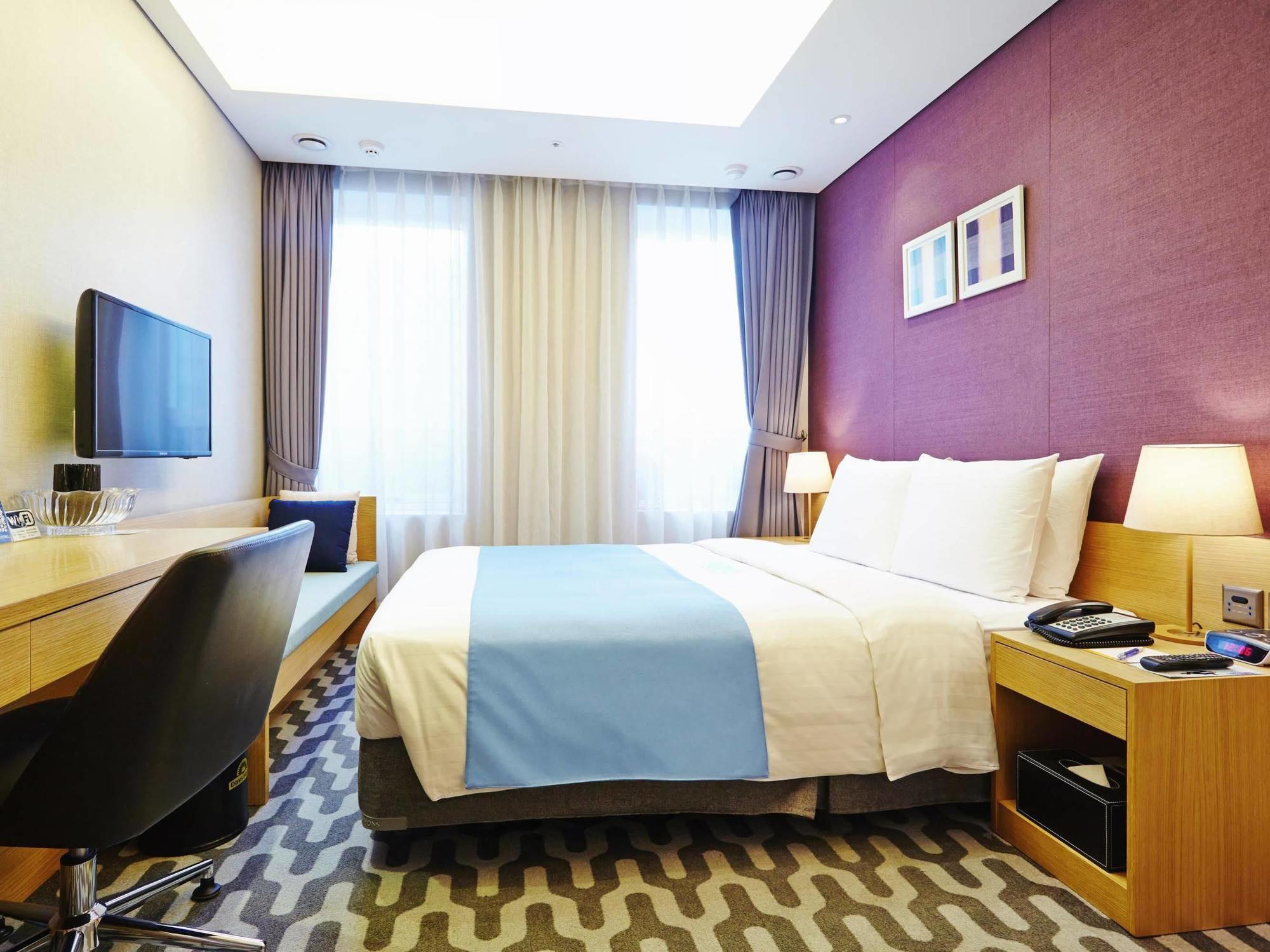 Hotel Days By Wyndham Myeongdong