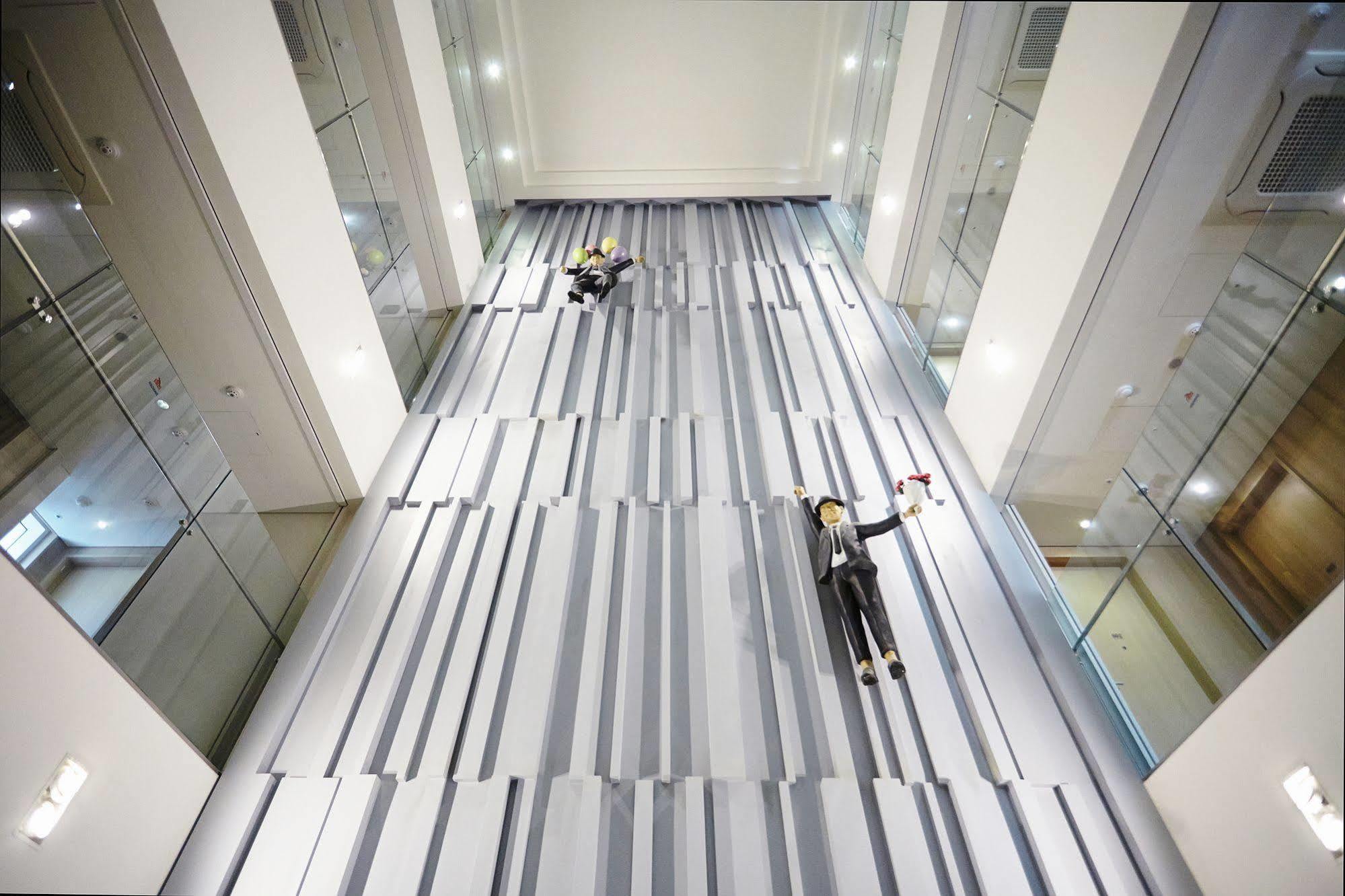 Hotel Days By Wyndham Myeongdong 3*