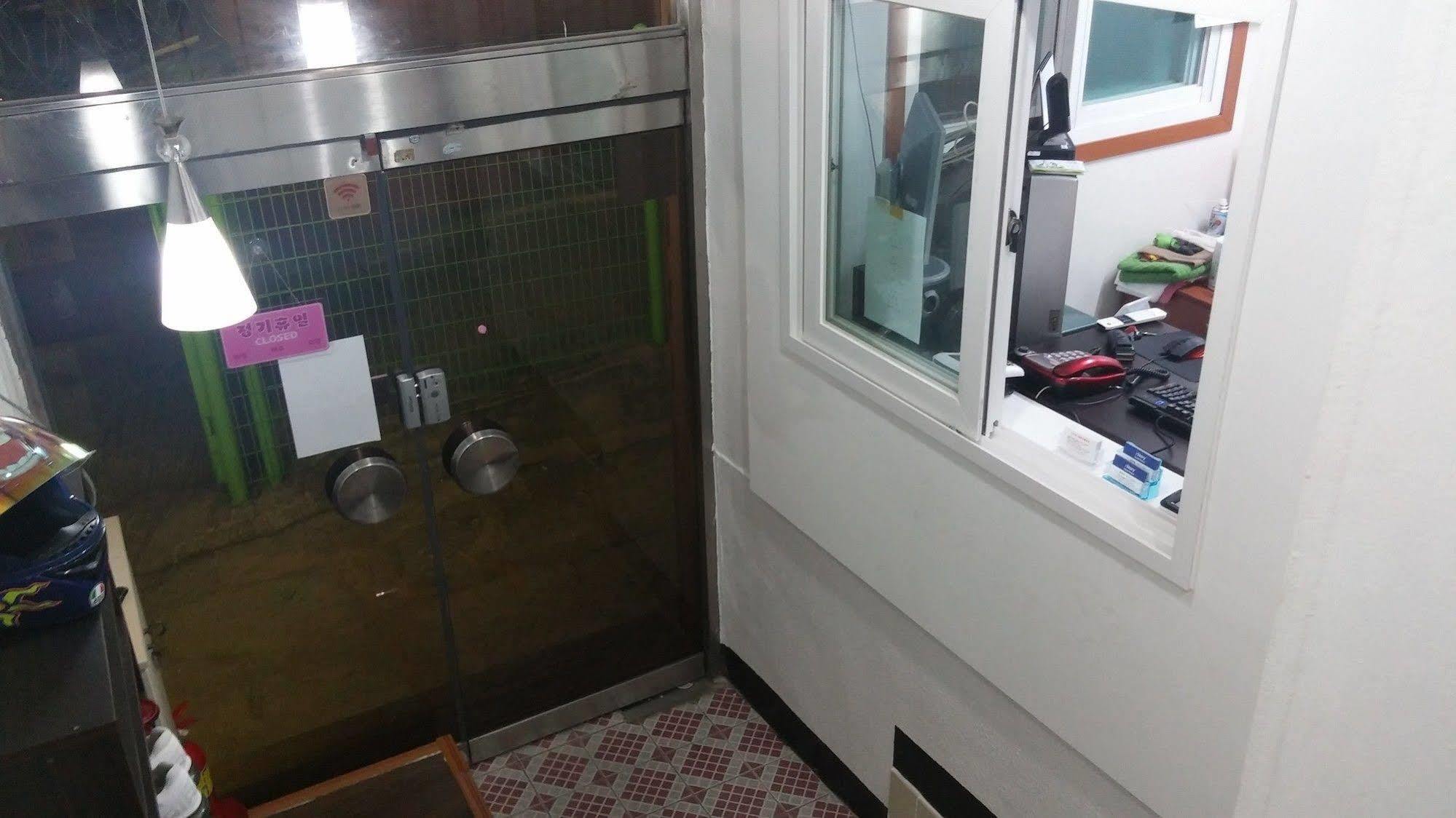 Guest house J Story