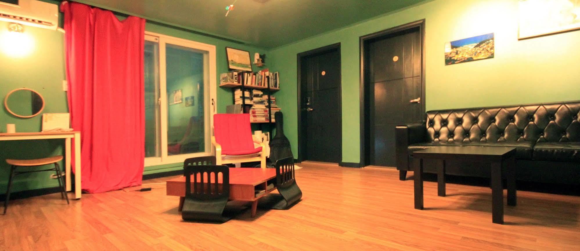 The One Hongdae In - Foreigner Only Hostel *