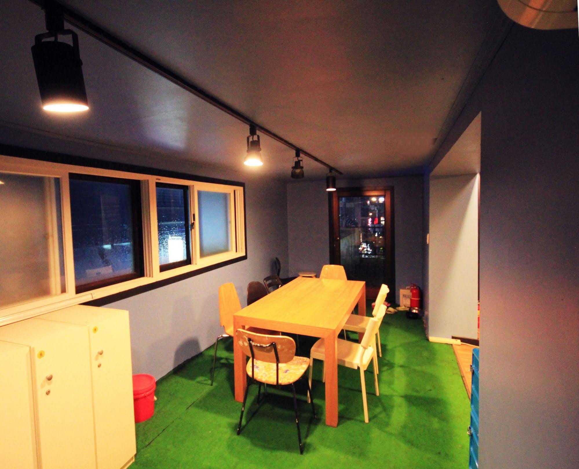 The One Hongdae In - Foreigner Only Hostel Seoul