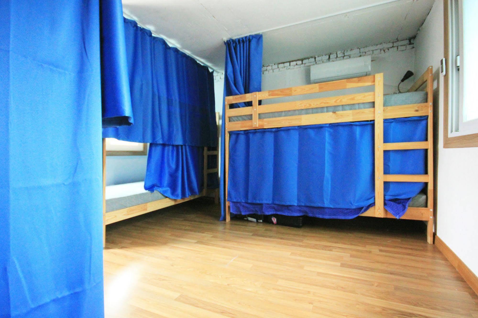 The One Hongdae In - Foreigner Only Hostel