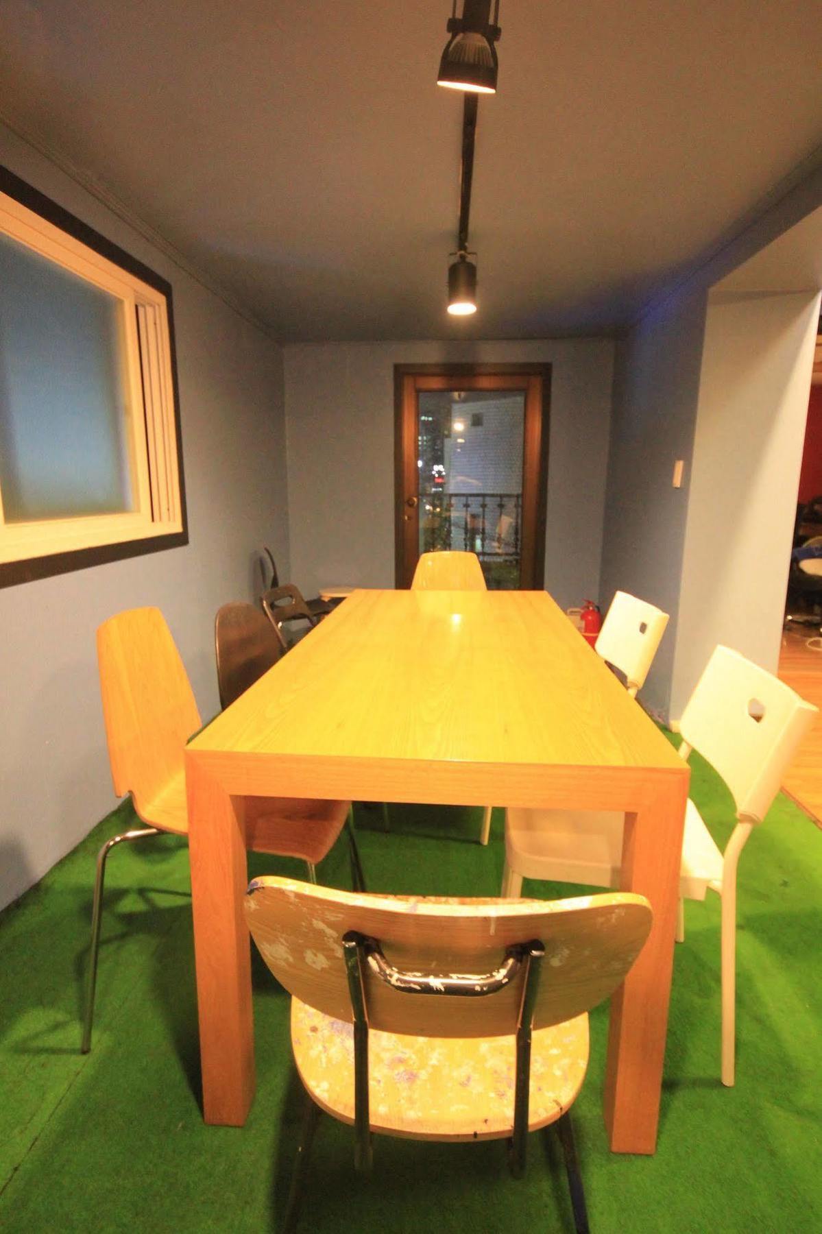 The One Hongdae In - Foreigner Only Hostel Seoul