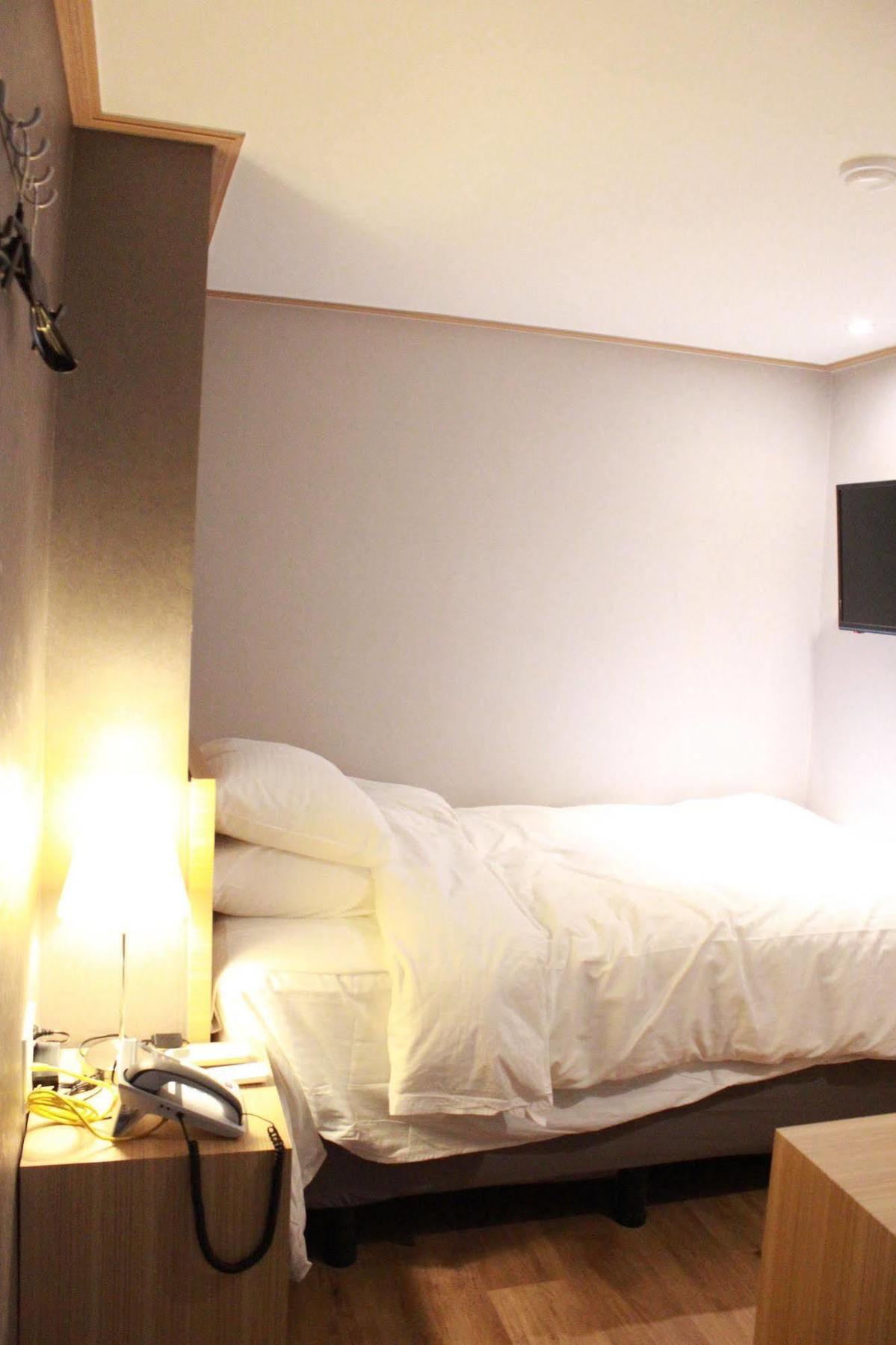 Hotel About