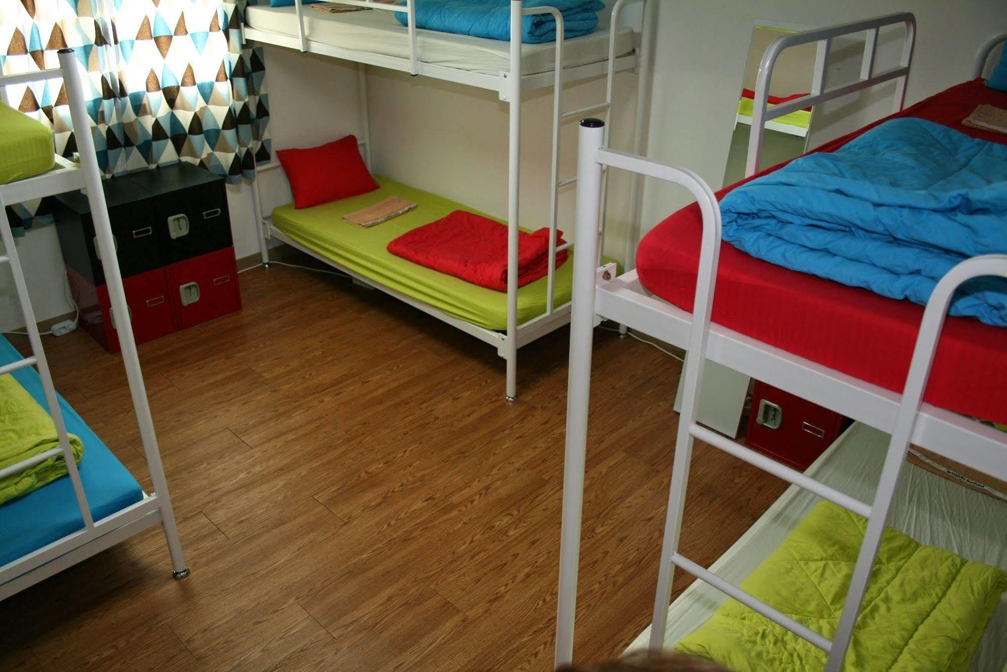 Zzzip In Hongdae Hostel Seoul