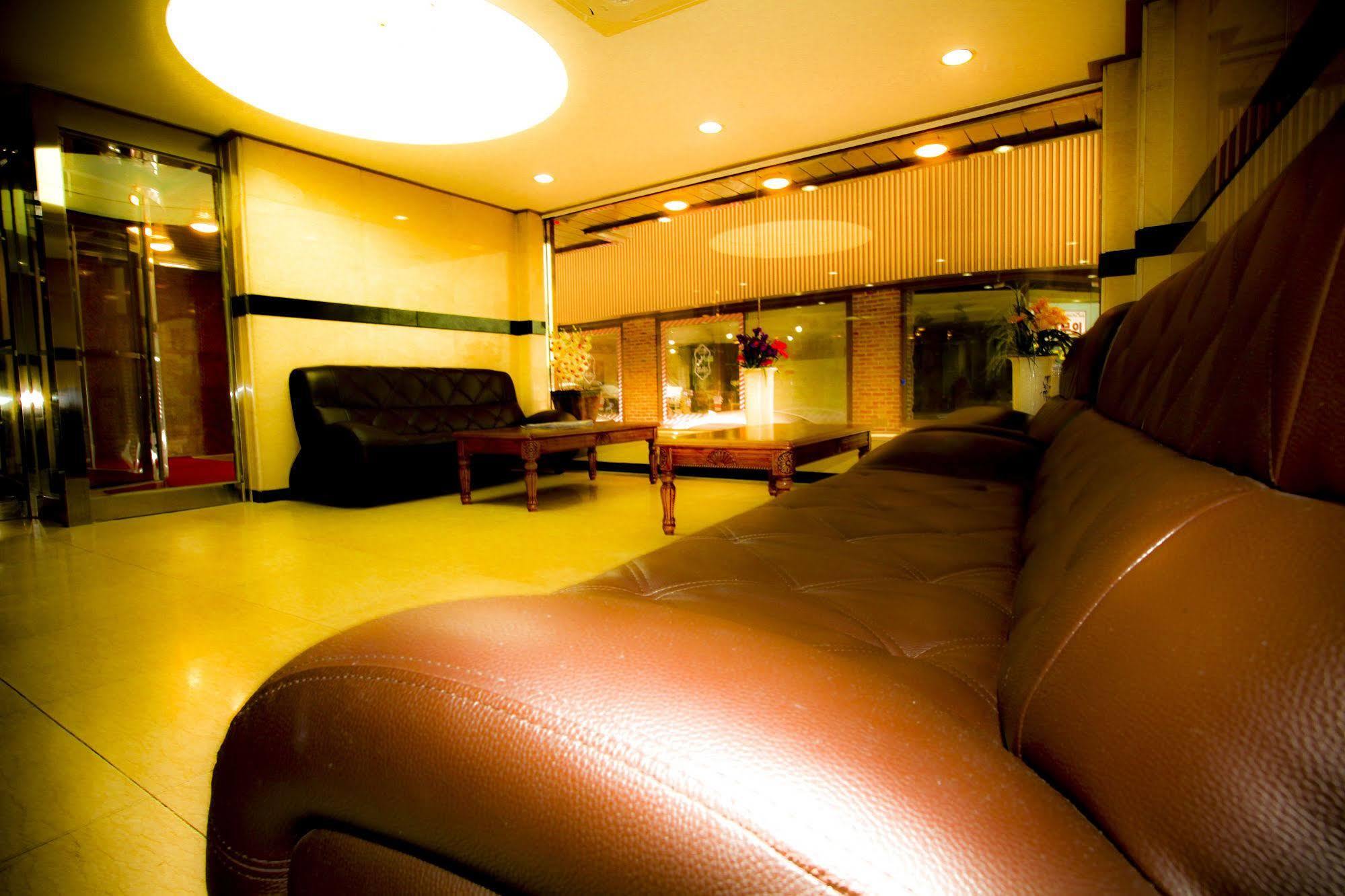 Namdaemun Palace 3* Seoul