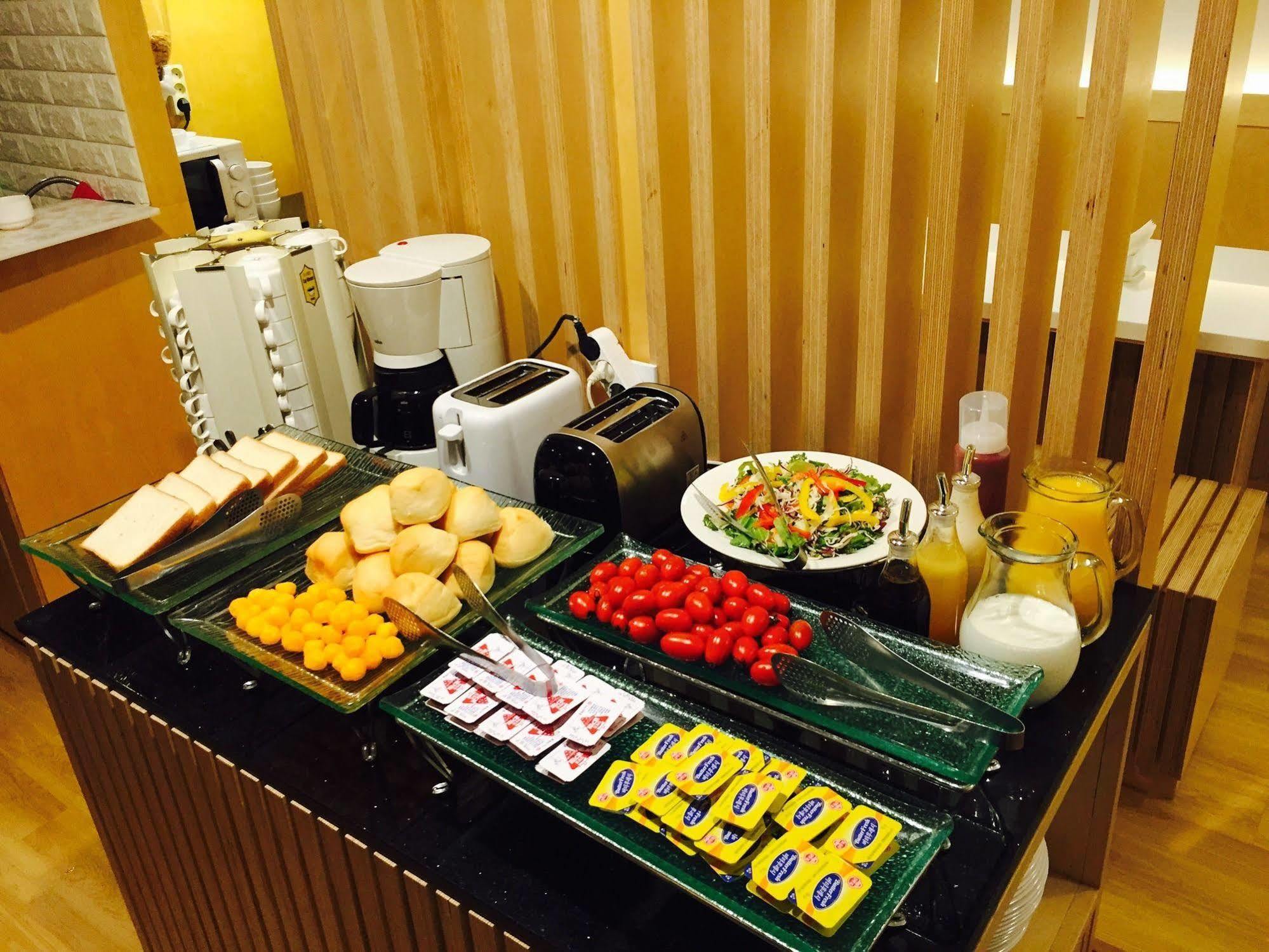Hotel Cozy Myeongdong