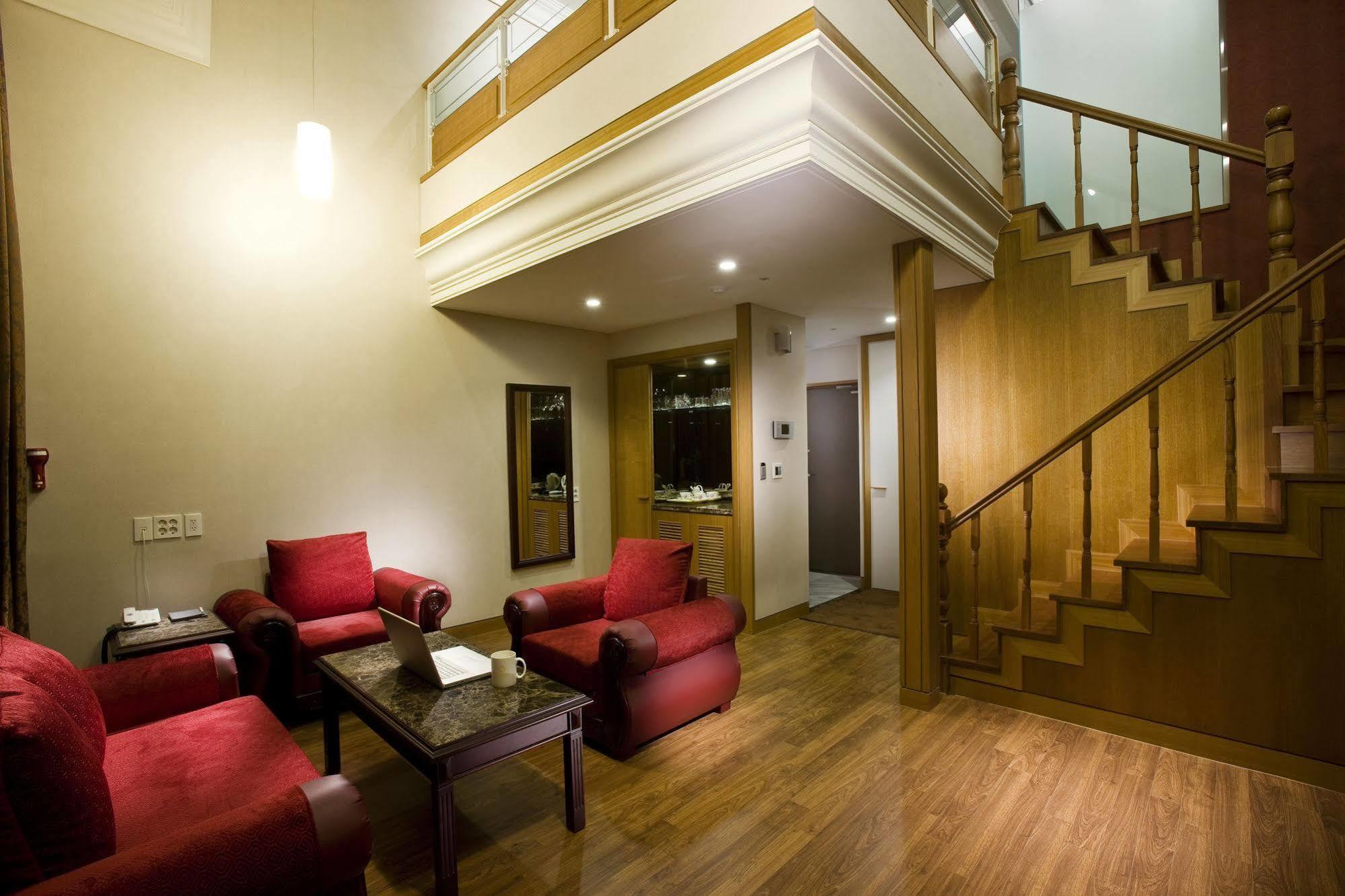 Provista Hotel 3*