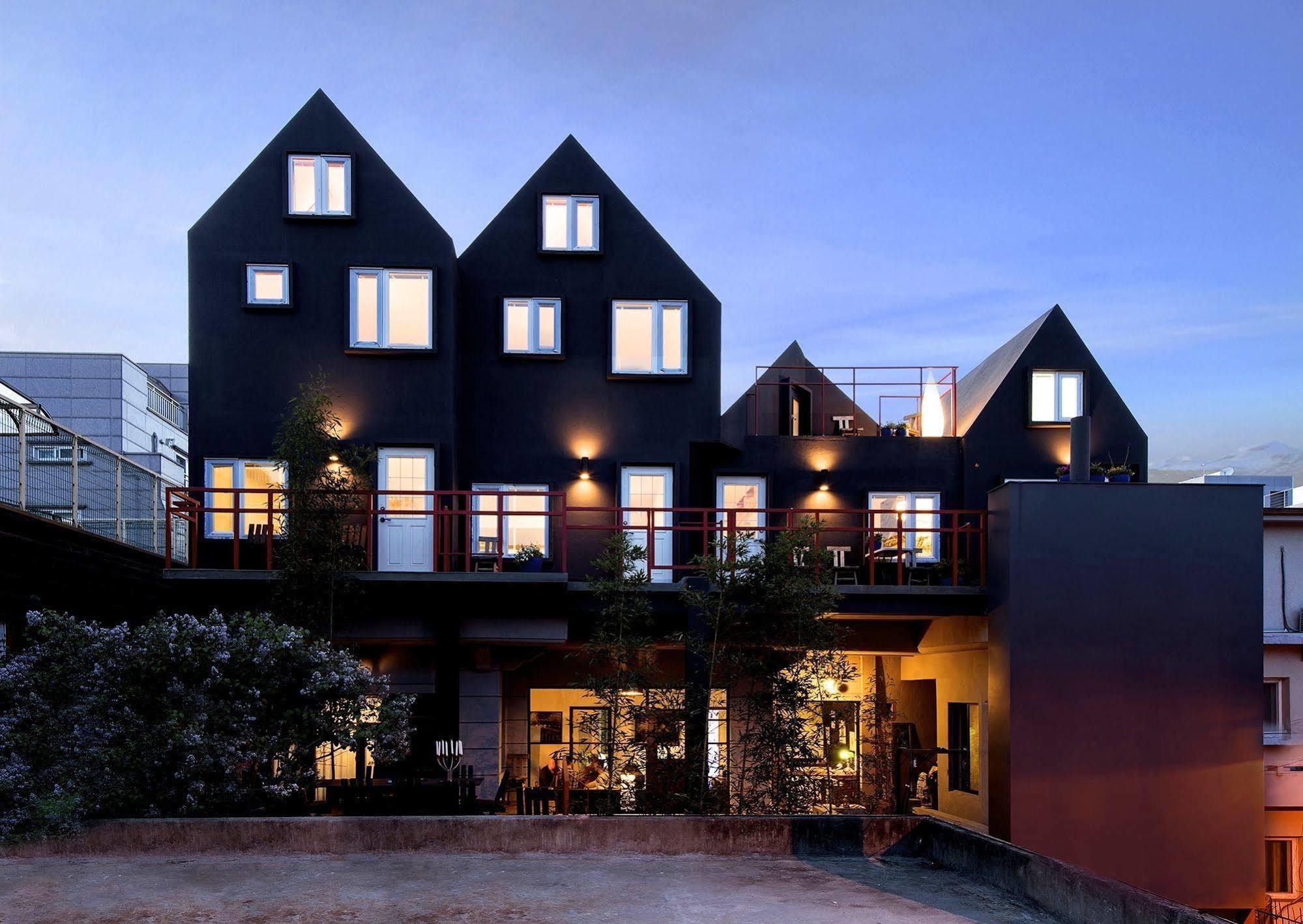 Ihouse Chinchin 2* Seoul