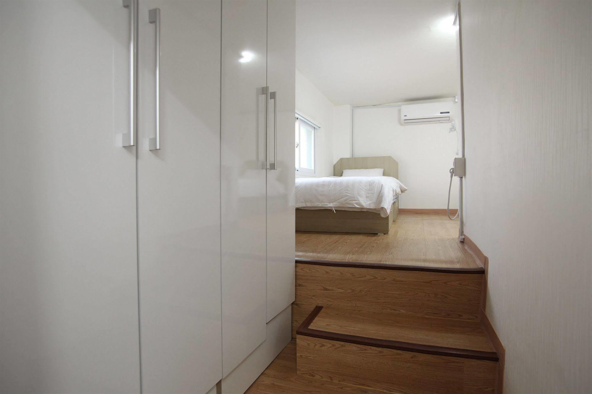 K-pop Station Guest house