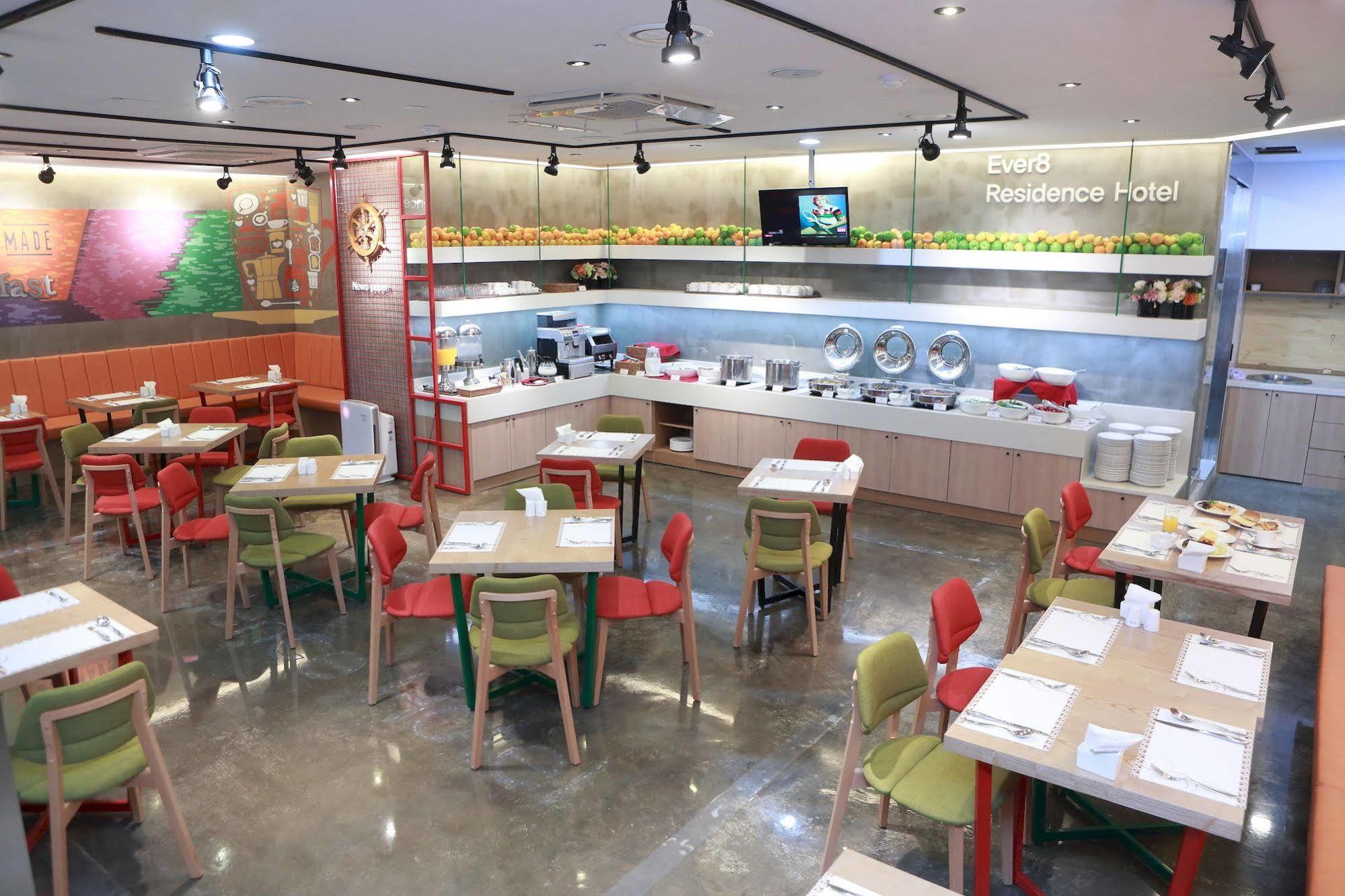 Aparthotel Ever8 Serviced