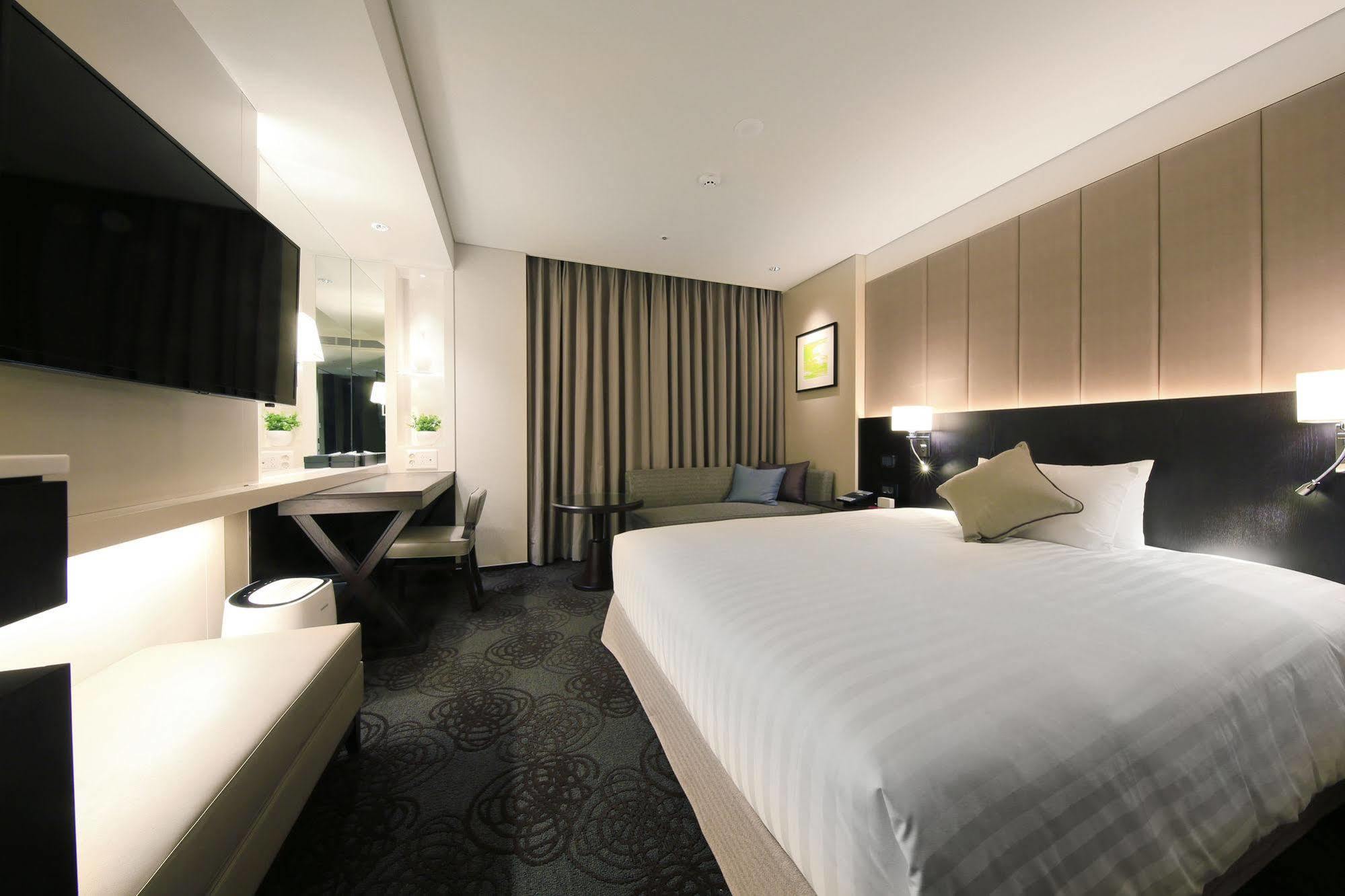 Hotel Solaria Nishitetsu Myeongdong Seoul