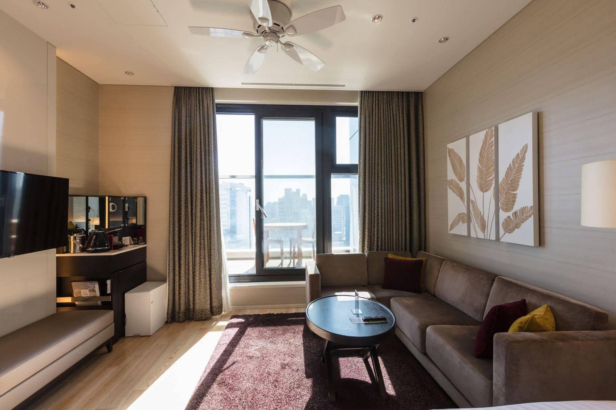 Solaria Nishitetsu Myeongdong Hotel 3*