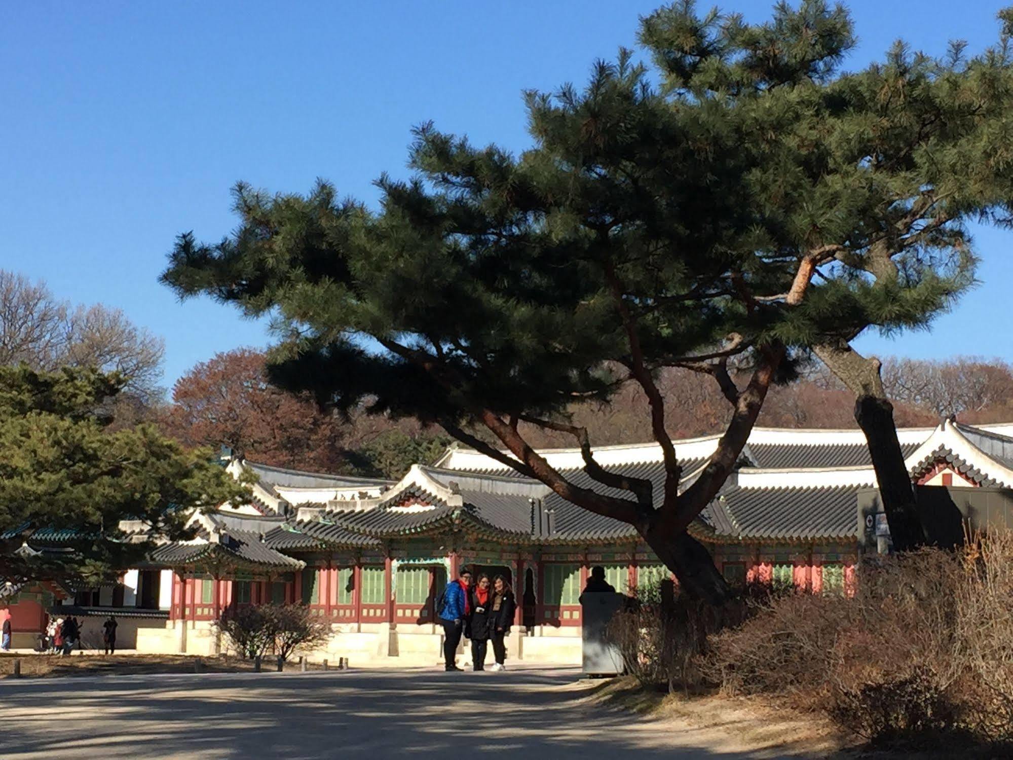 Mon Oncle A Seoul 2*