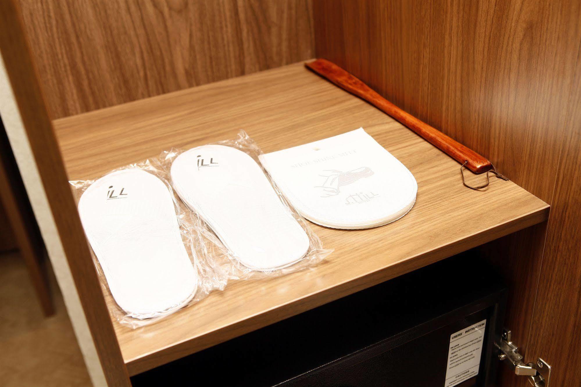 J Hill Hotel 3*