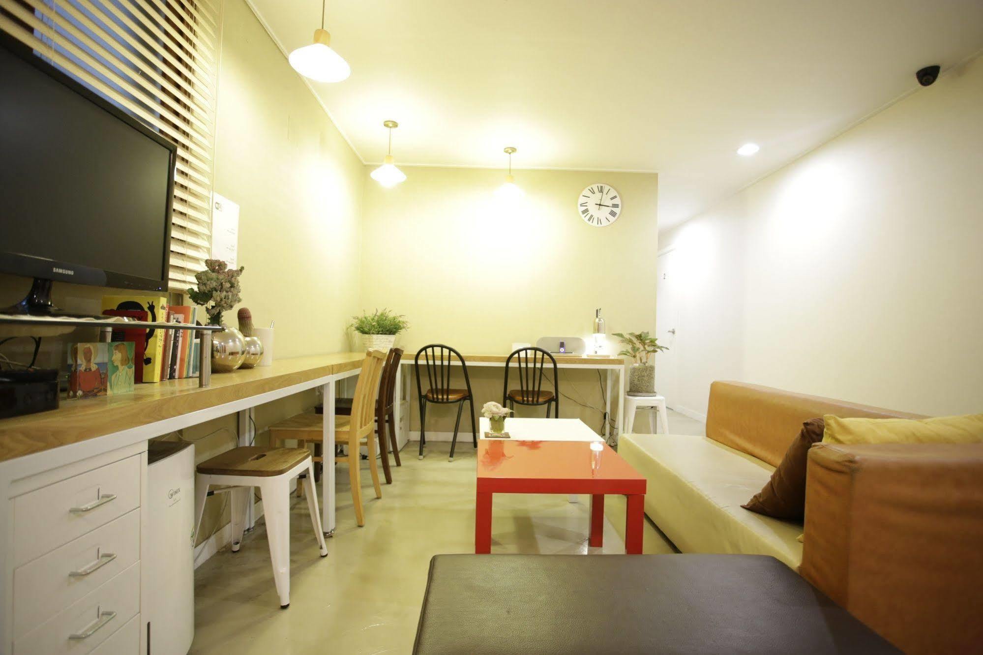 May Rumah tetamu 3*