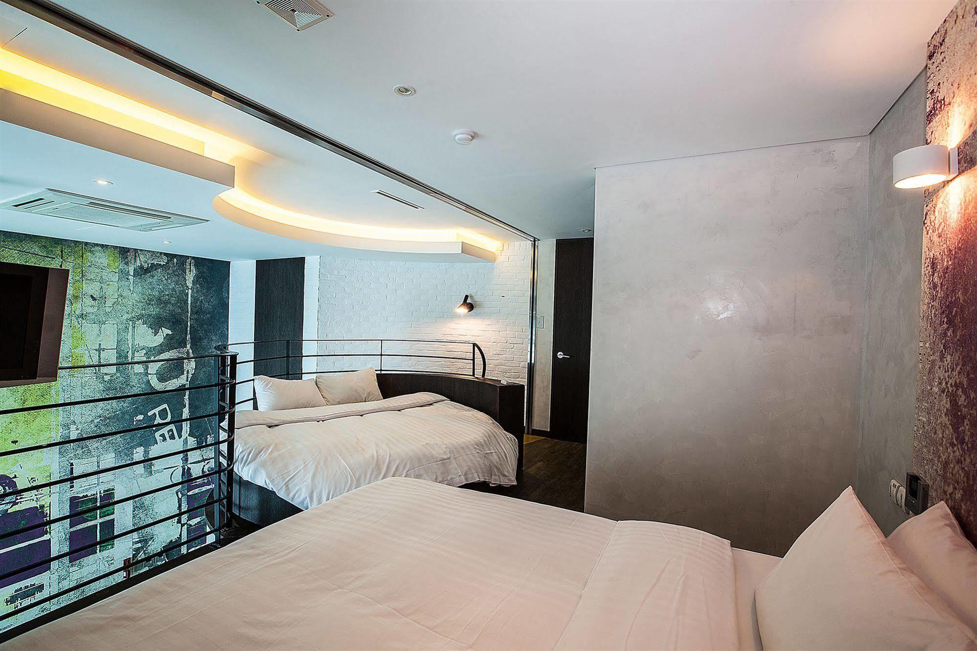 Yeongdeungpo Lifestyle F Hotel Seoul