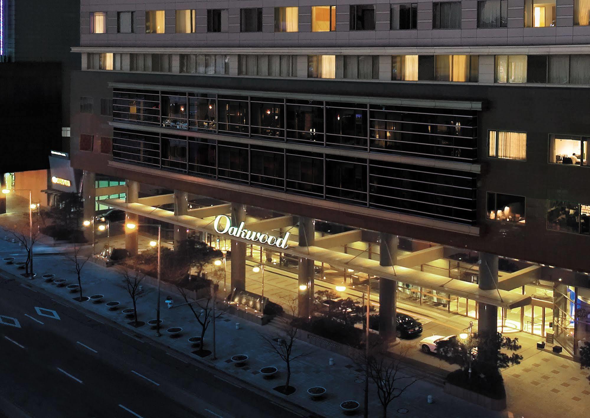 Oakwood Premier Coex Center 5*