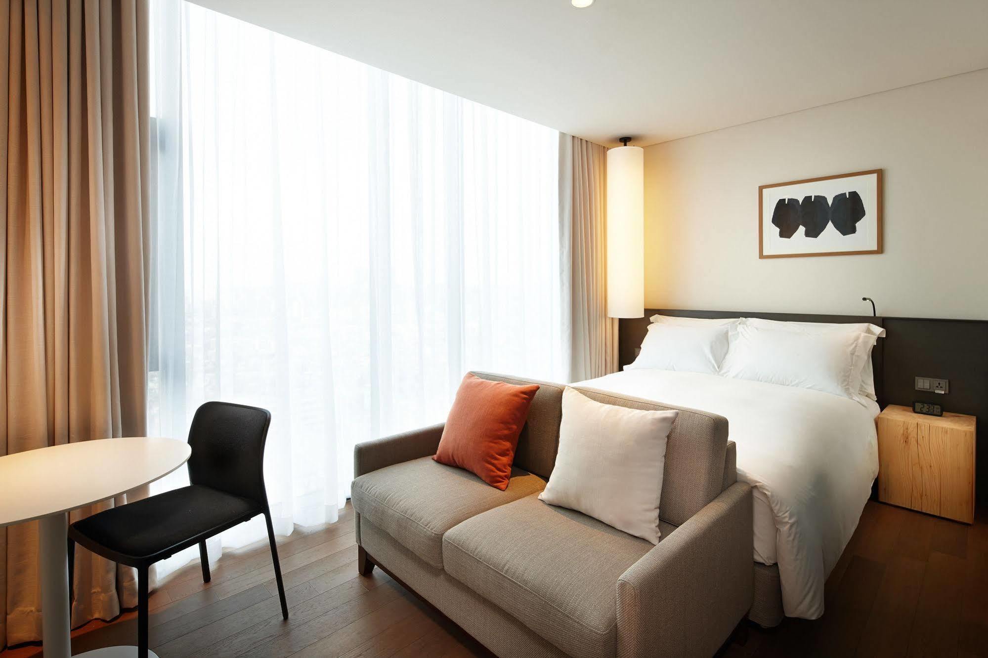 Shilla Guro - Guro Digital Complex Station Hotel 4*
