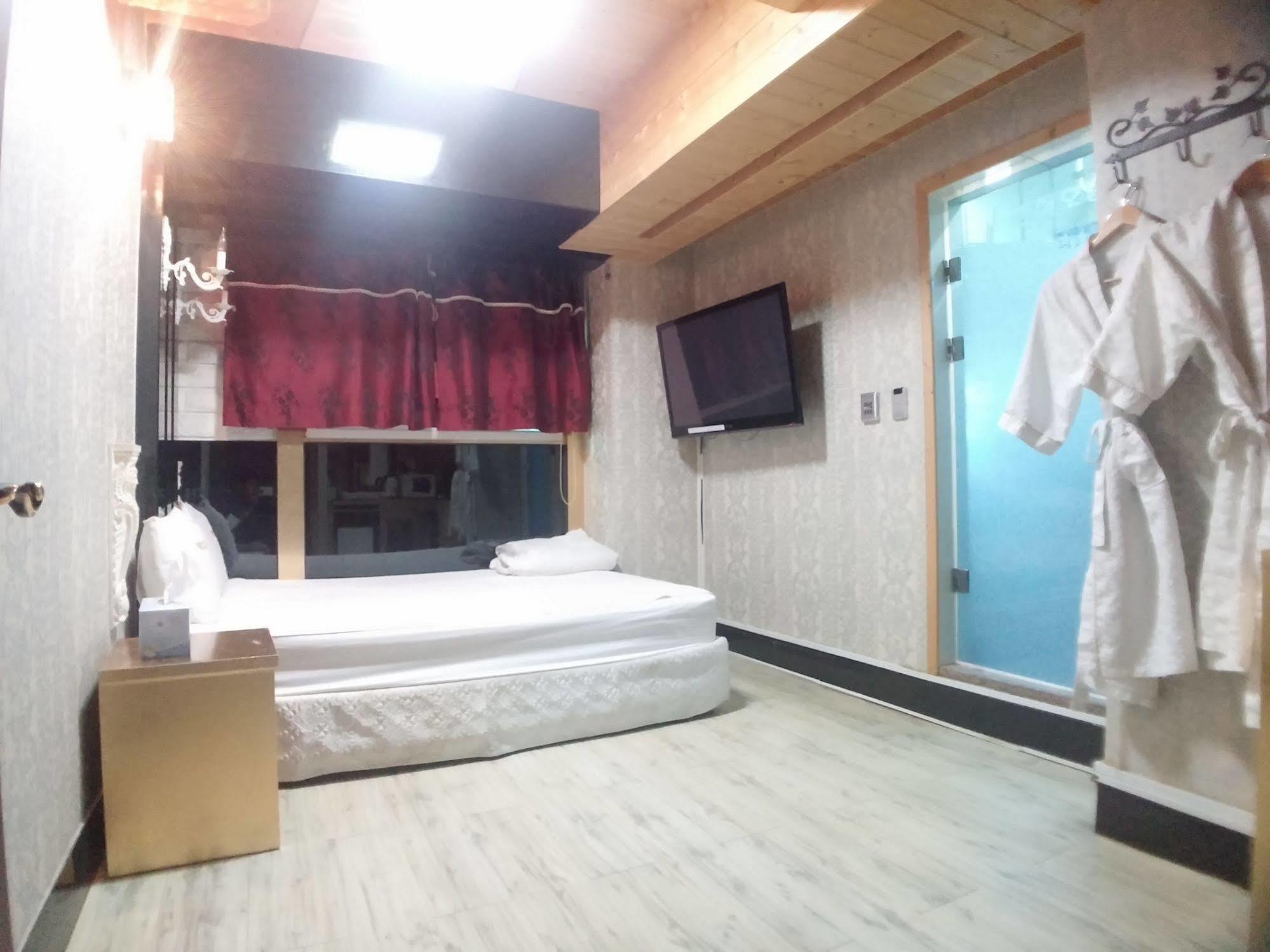 Hotel Benhur 2*