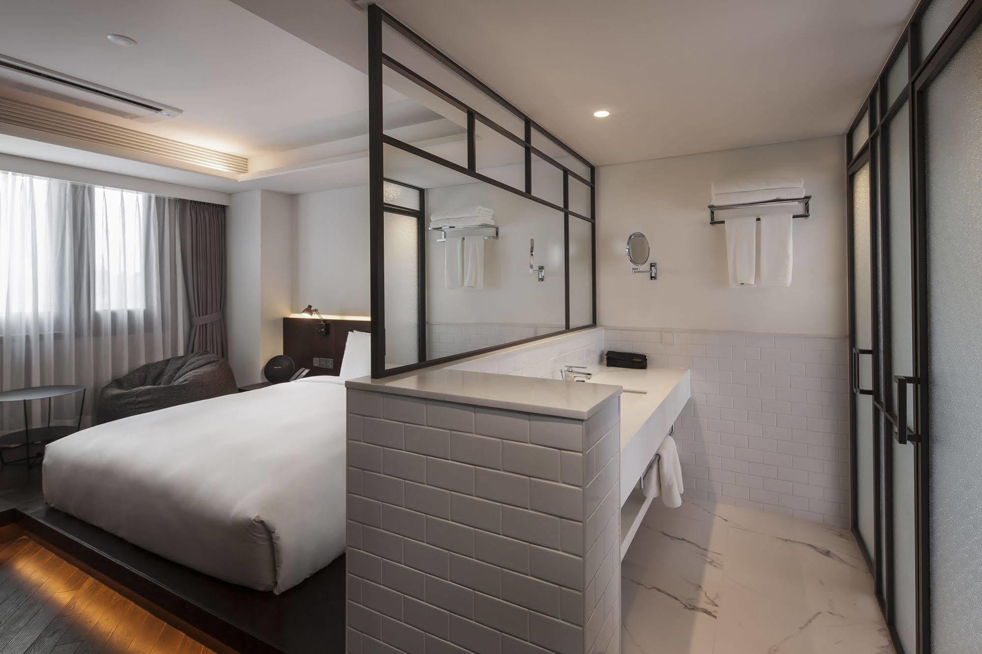 Glad Live Gangnam Hotel 4*