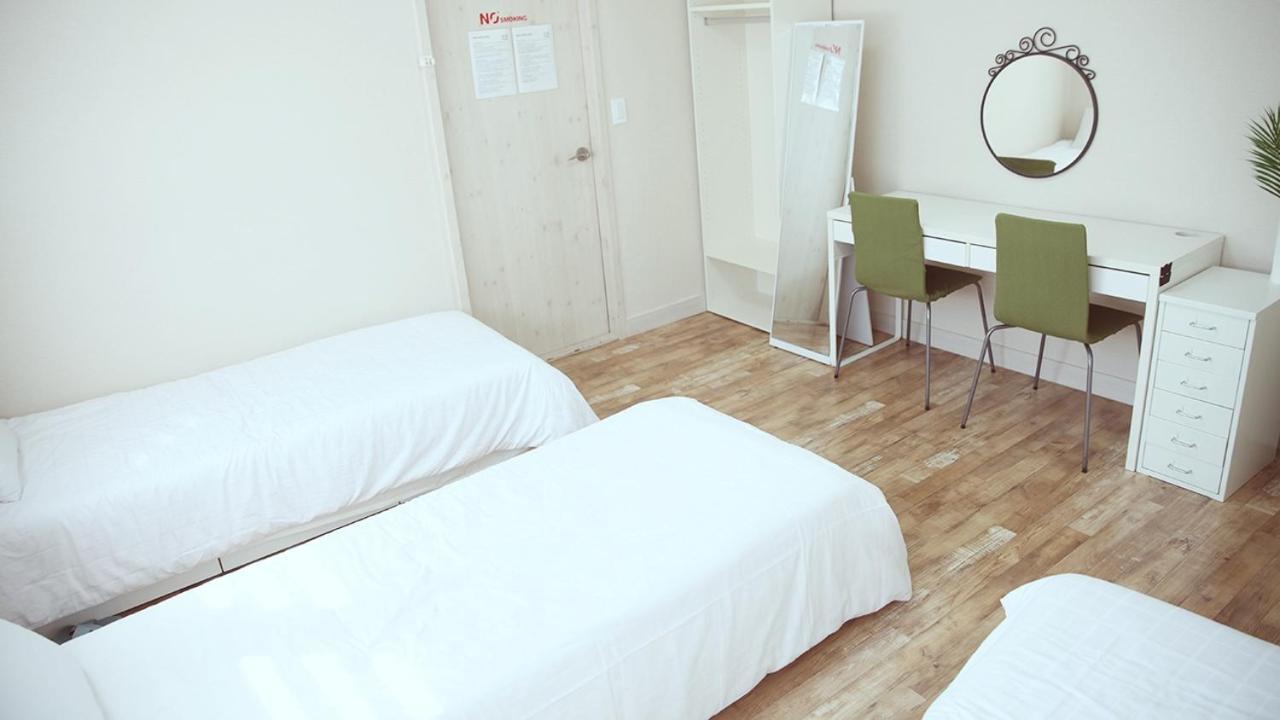 Unni House Hostel *