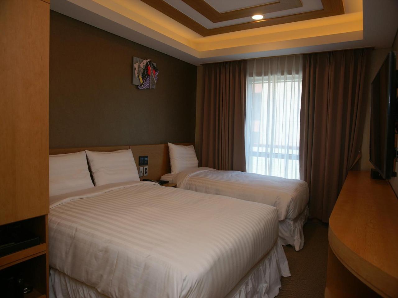 Hotel Floral Namsan Myeongdong 3*