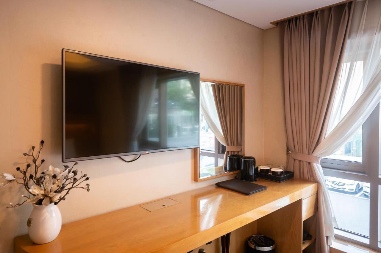 Hotel Floral Namsan Myeongdong 3*