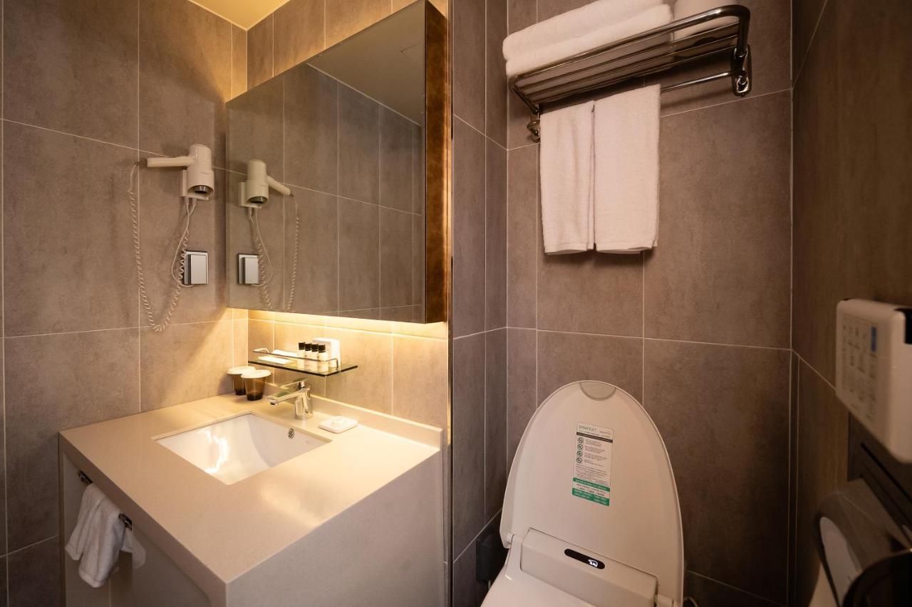 Hotel Floral Namsan Myeongdong 3*