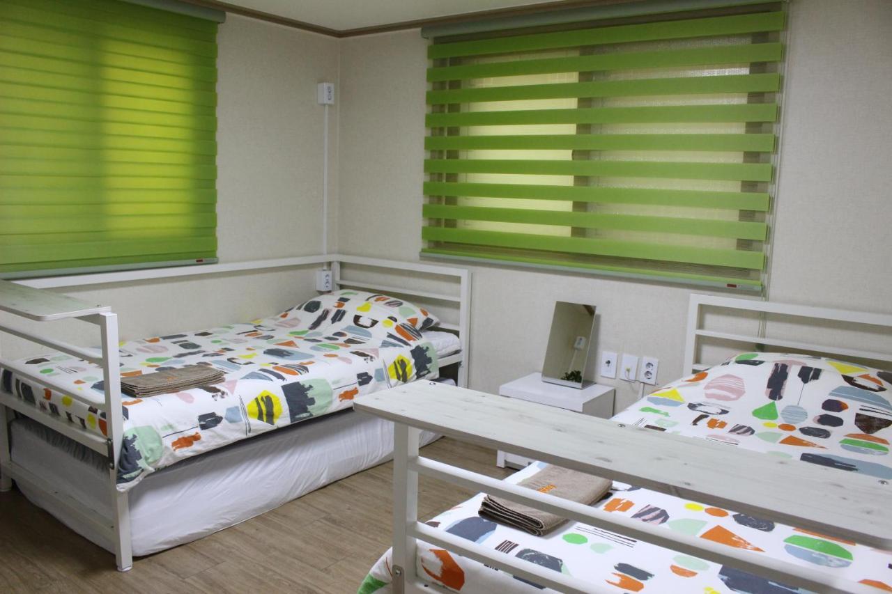 Bunk Hongdae2 Hostel