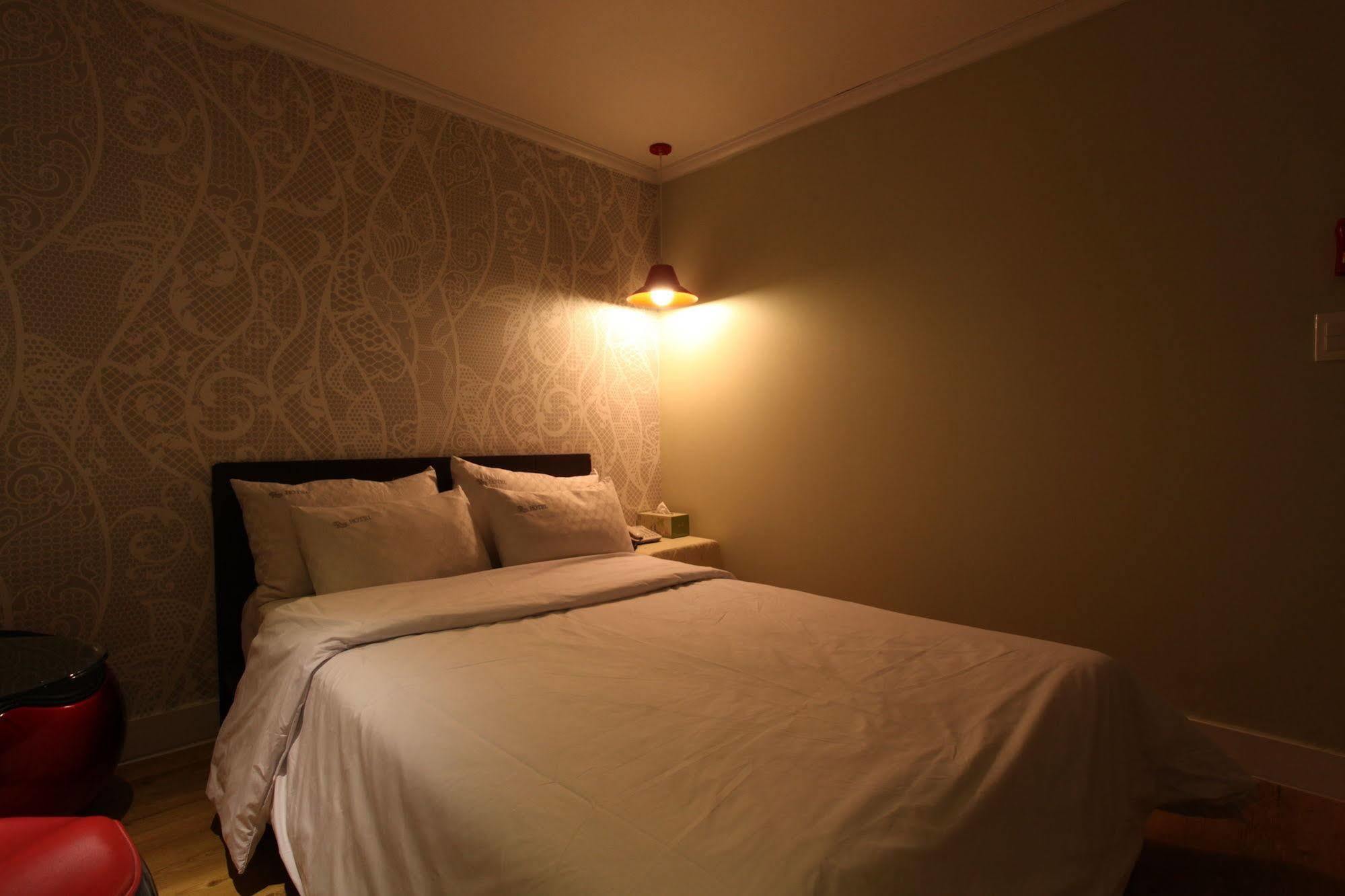 Goguma Shinchon Hotel 2*