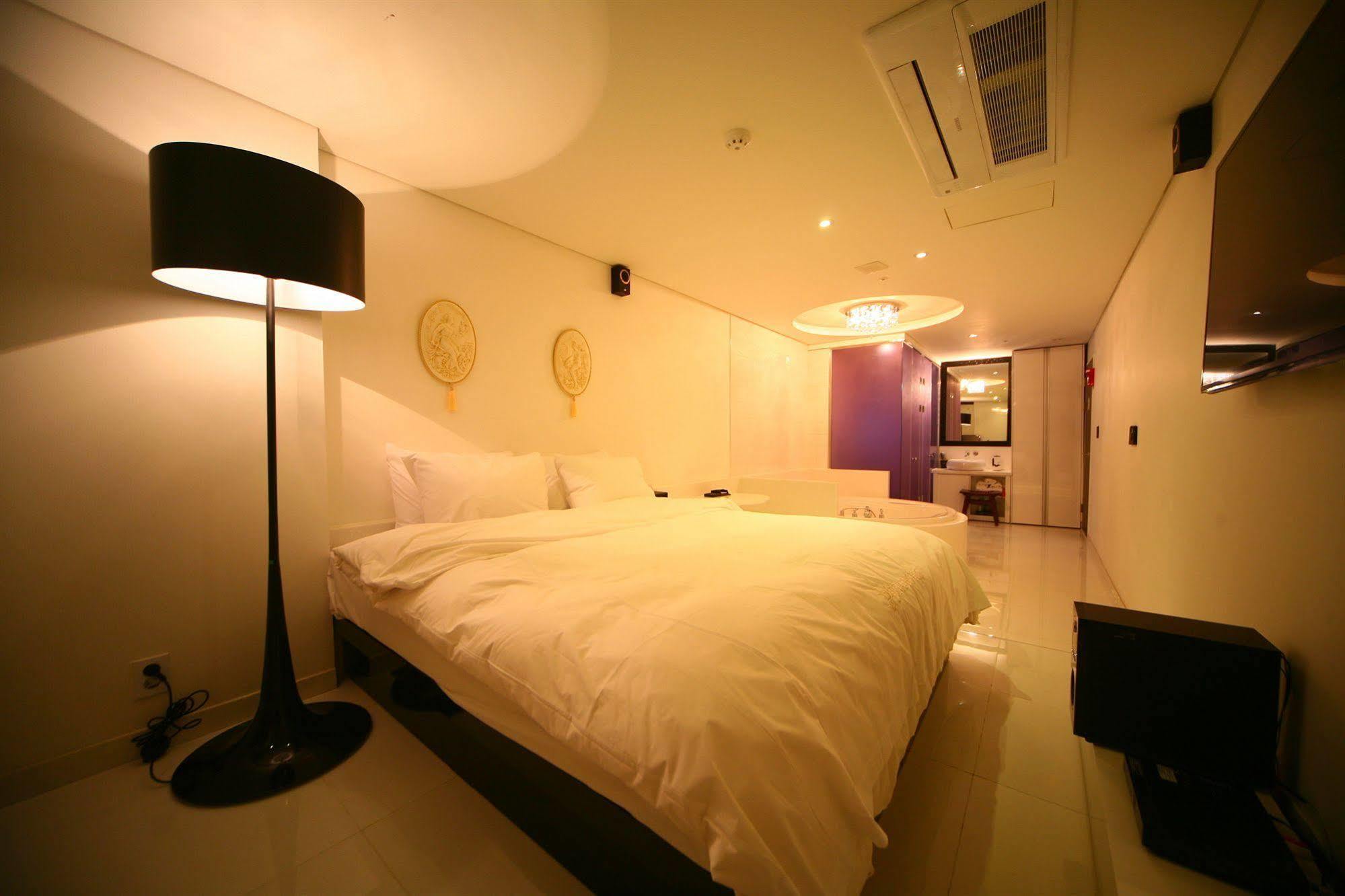 Diva Hotel 3*