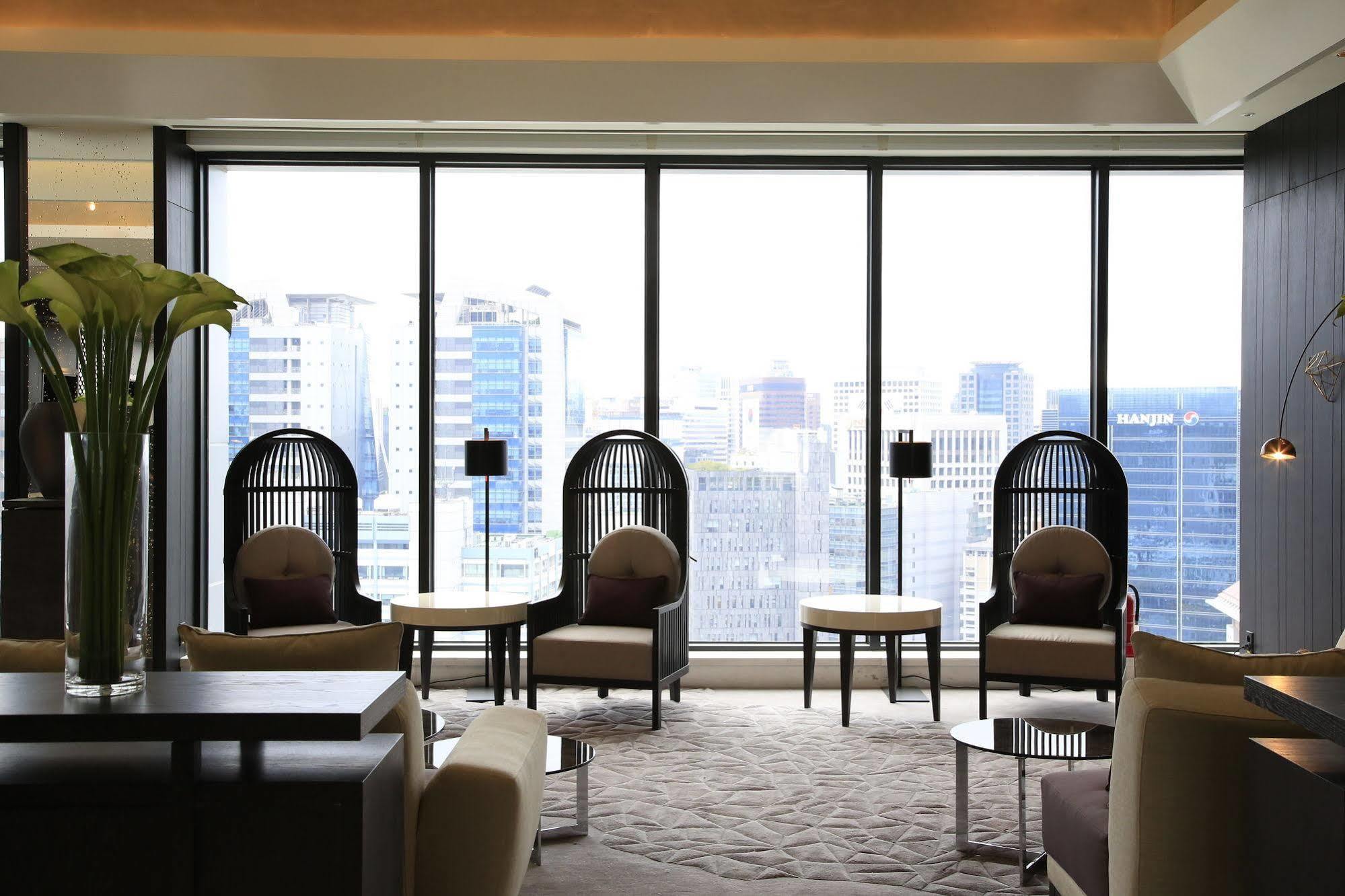 Hotel Solaria Nishitetsu Myeongdong 3*