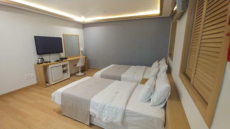 Lex Tourist Hotel 2*