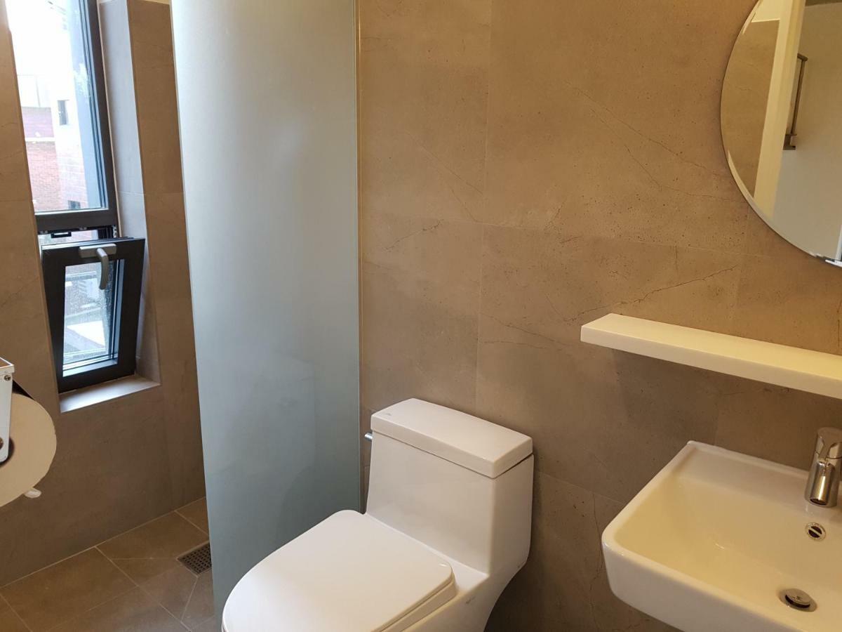Dw Hongdae Guest house Seoul