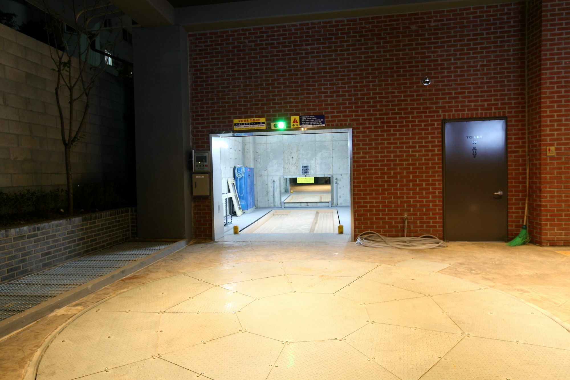 Bricks 3* Seoul