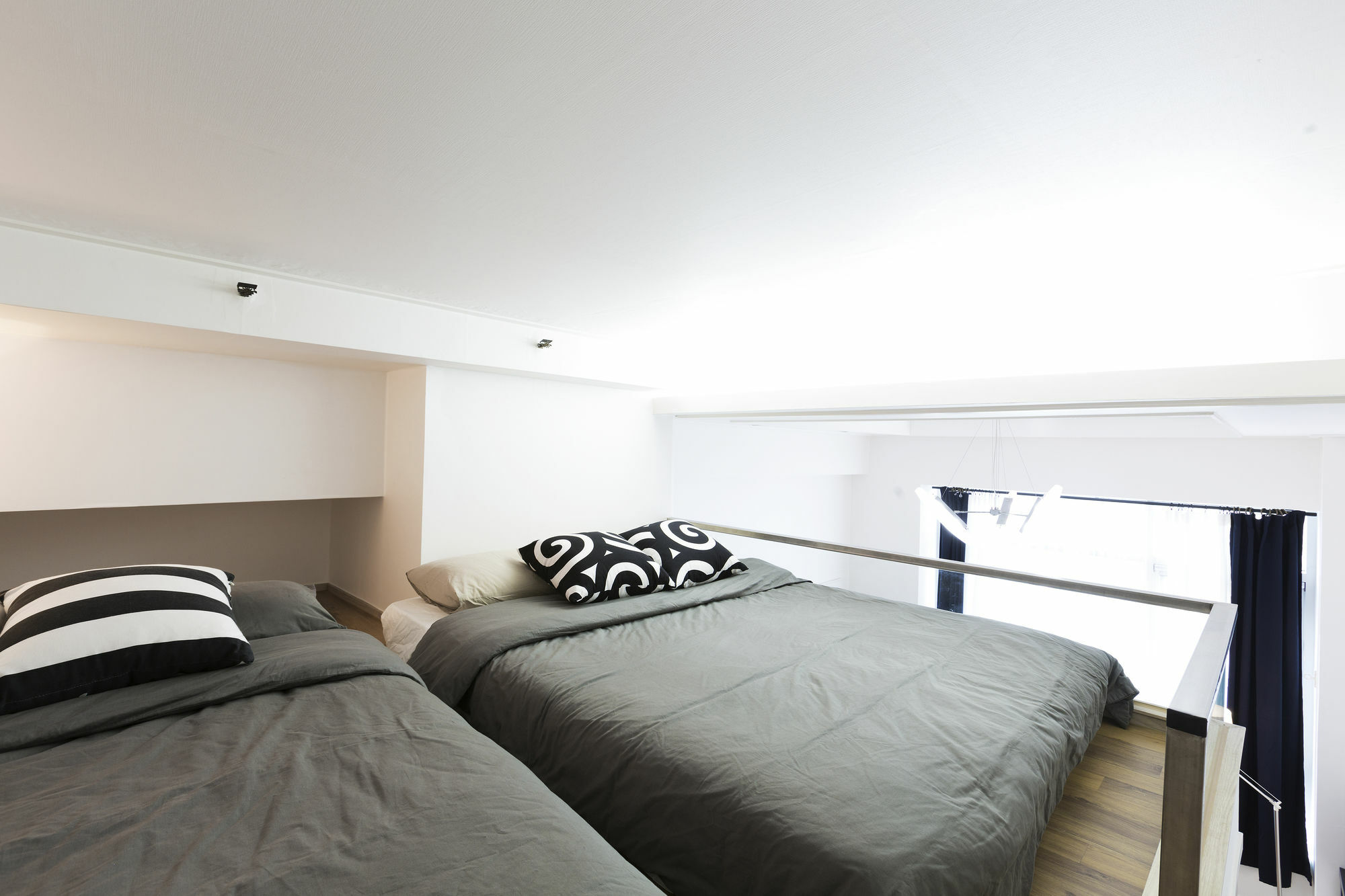 202 House Station Apartment