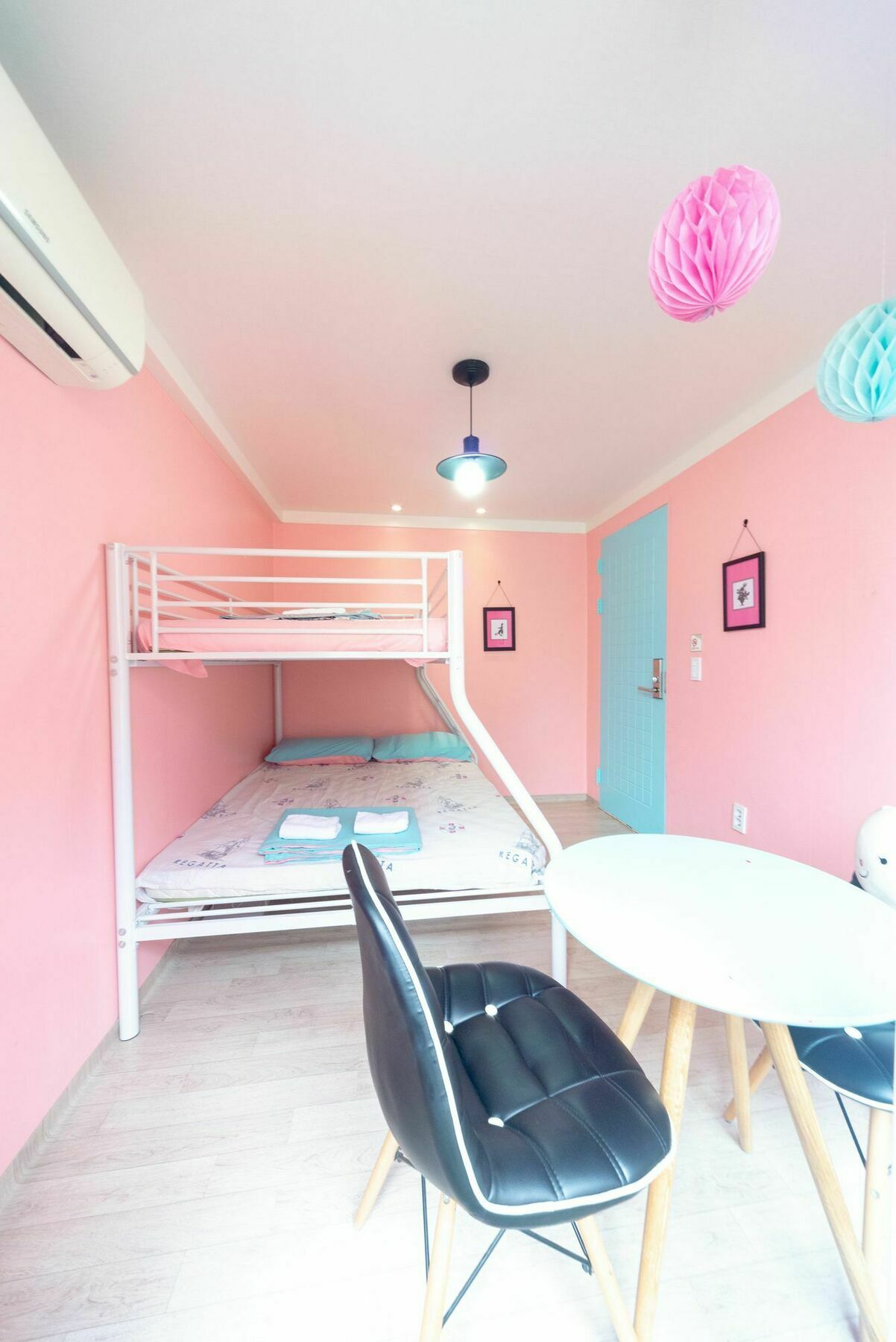 Sounlin - Caters To Women Hotel
