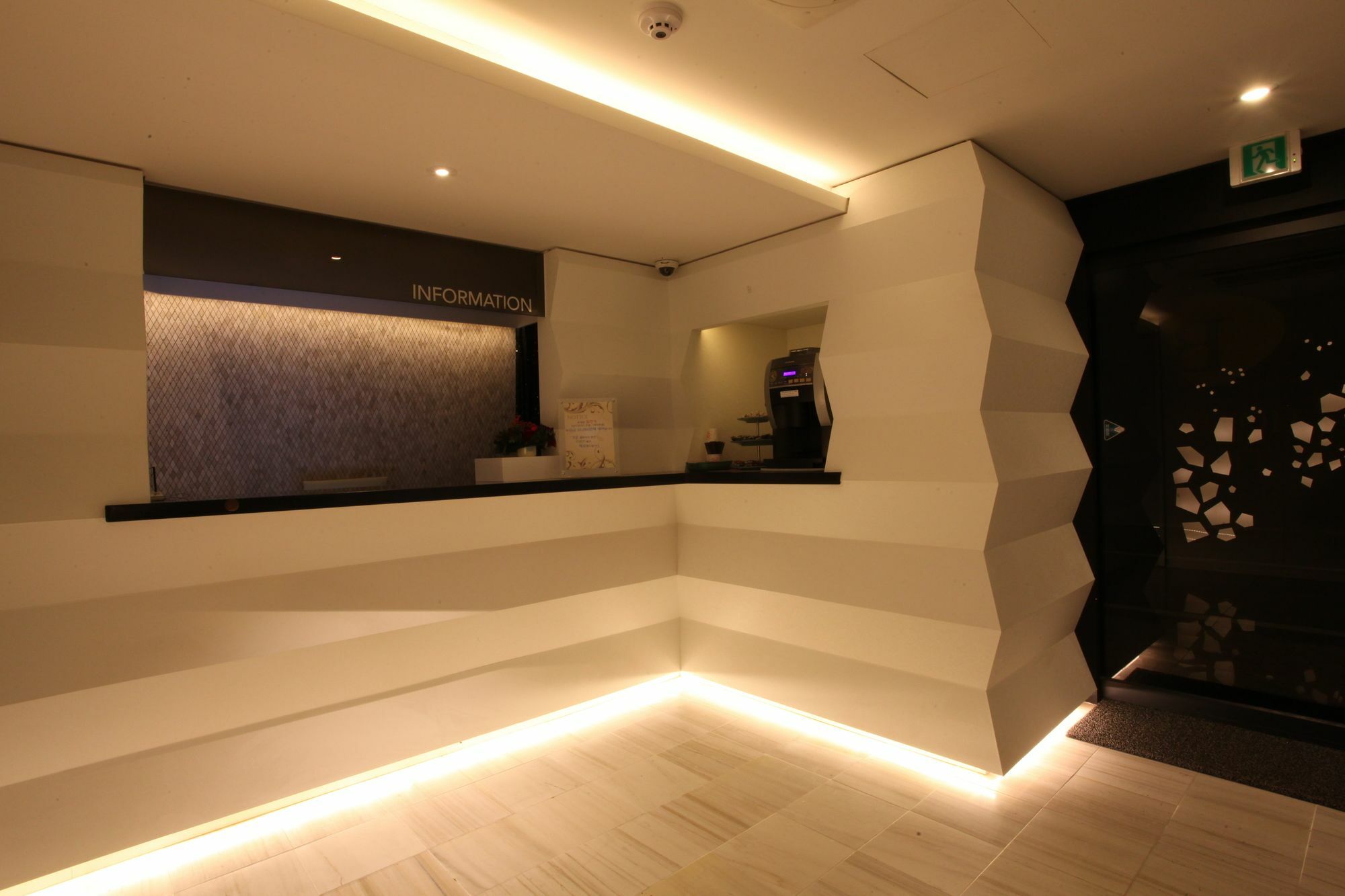 Hotel Cheonho The Blue Seoul