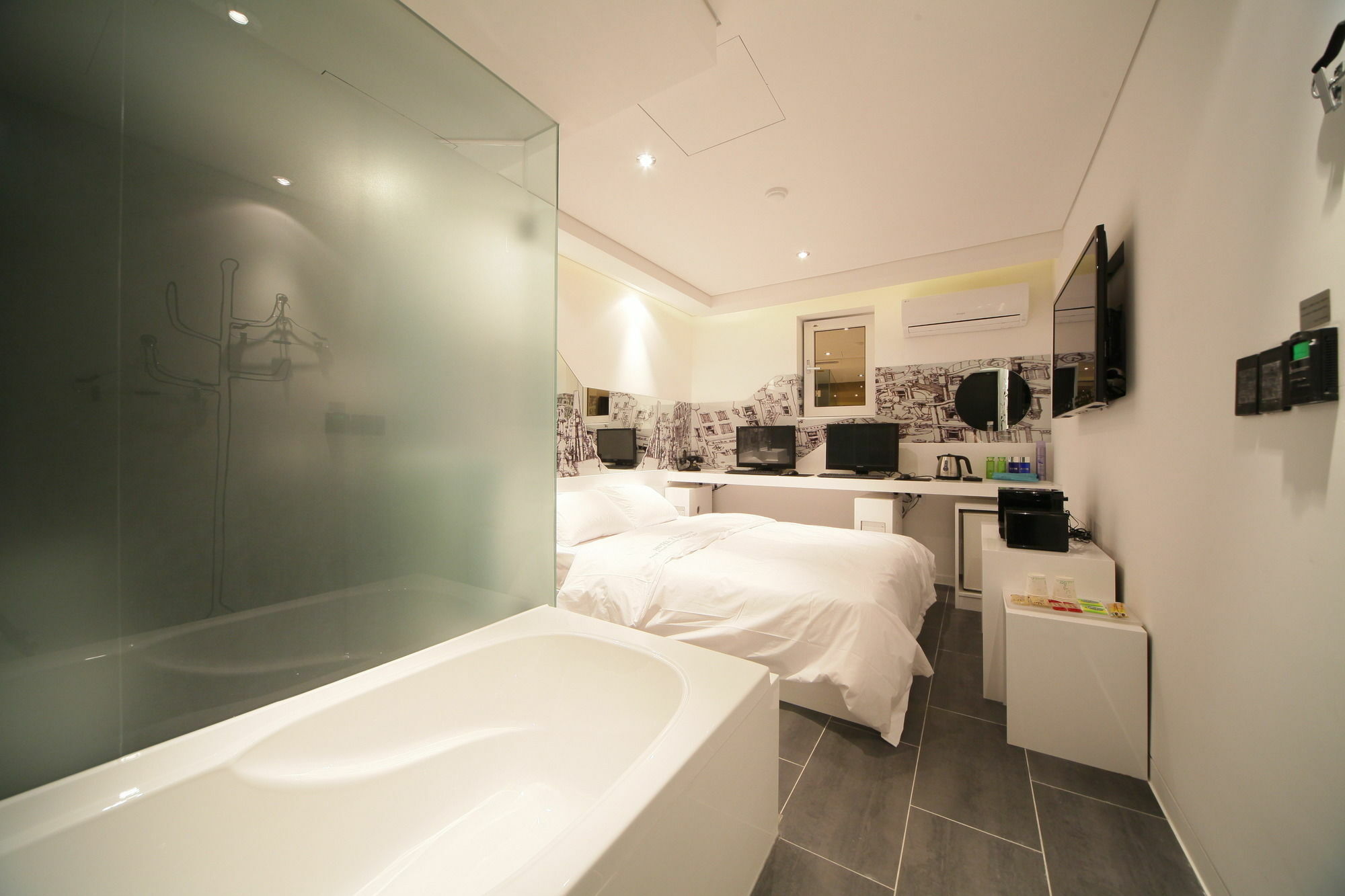 Hotel 2 Heaven Jongno