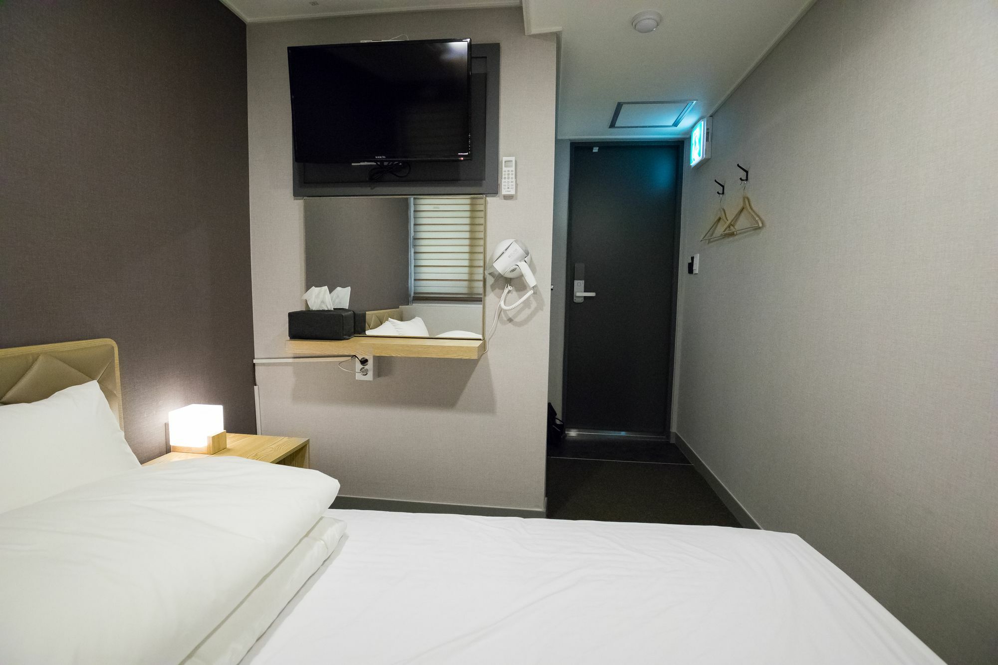 Blue Mountain Myeong-dong Guest house