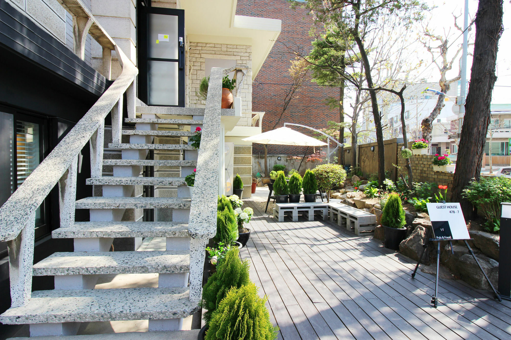 Okidoki House Guest house