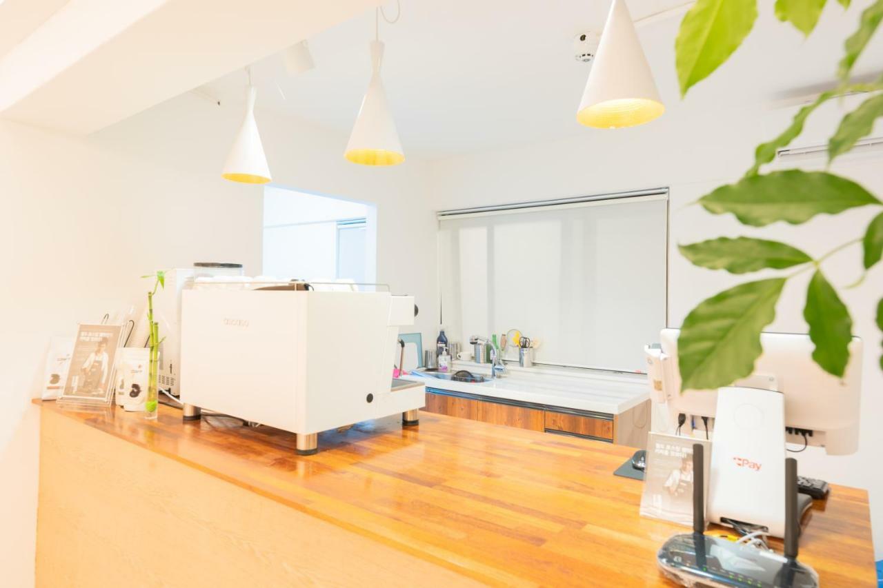 Huayuanhouse Hq In Hongdae Seoul