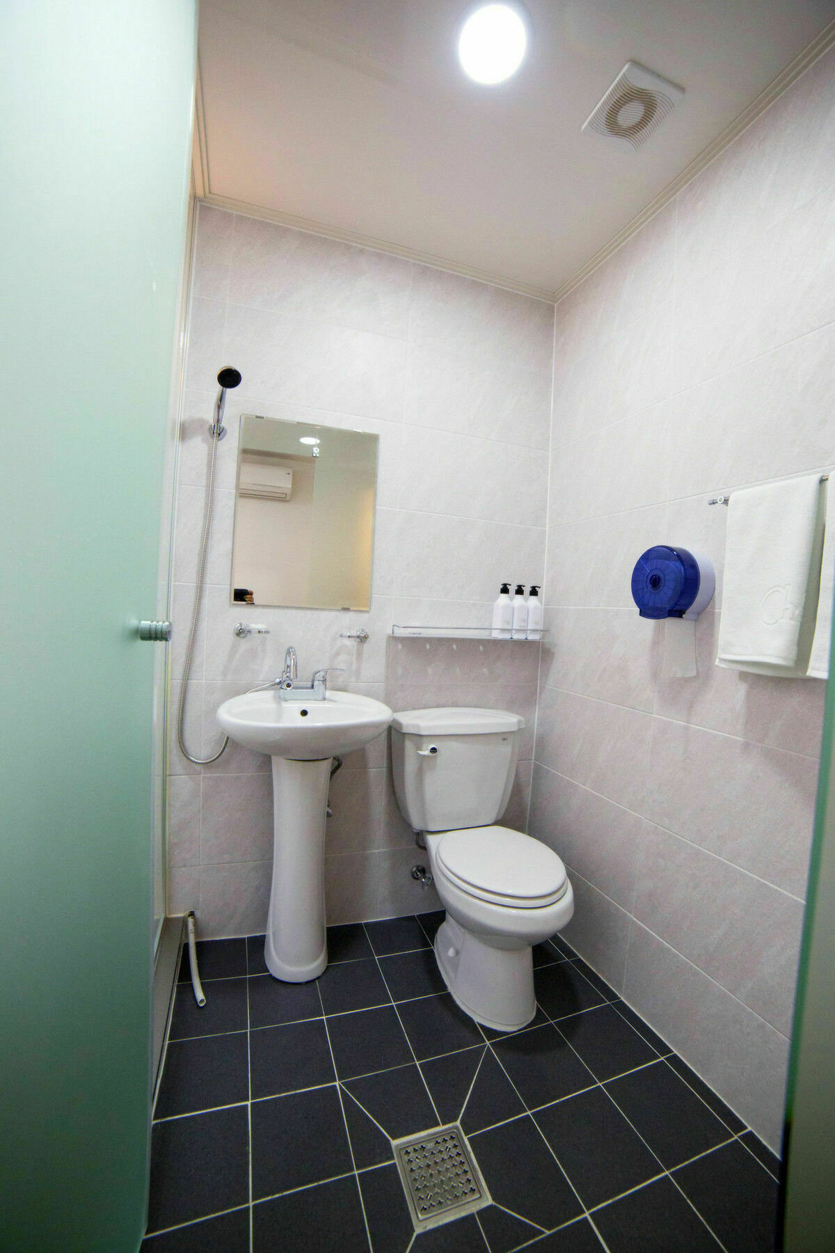 Hotel Cheese Myeongdong 2*