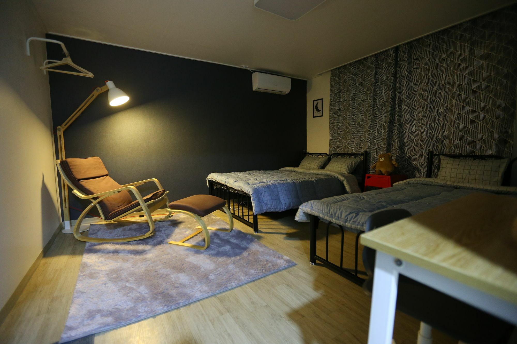 Hi Jun Hotel Seoul